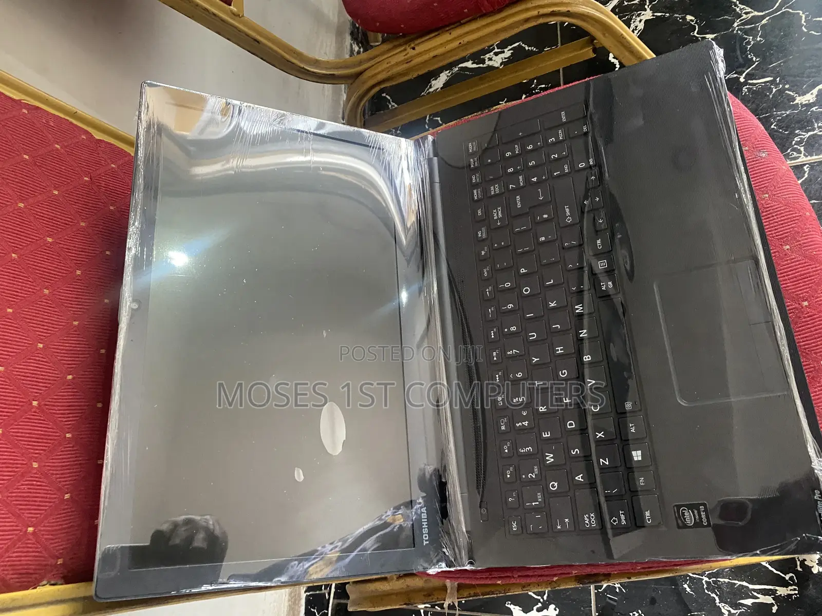 New Laptop Toshiba 8GB Intel Core I3 HDD+SSD 320GB