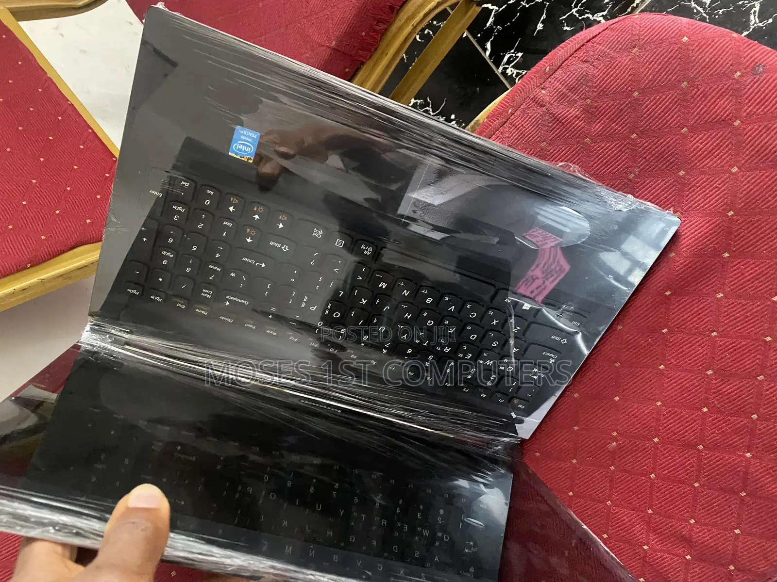 New Laptop Lenovo 4GB Intel HDD+SSD 320GB