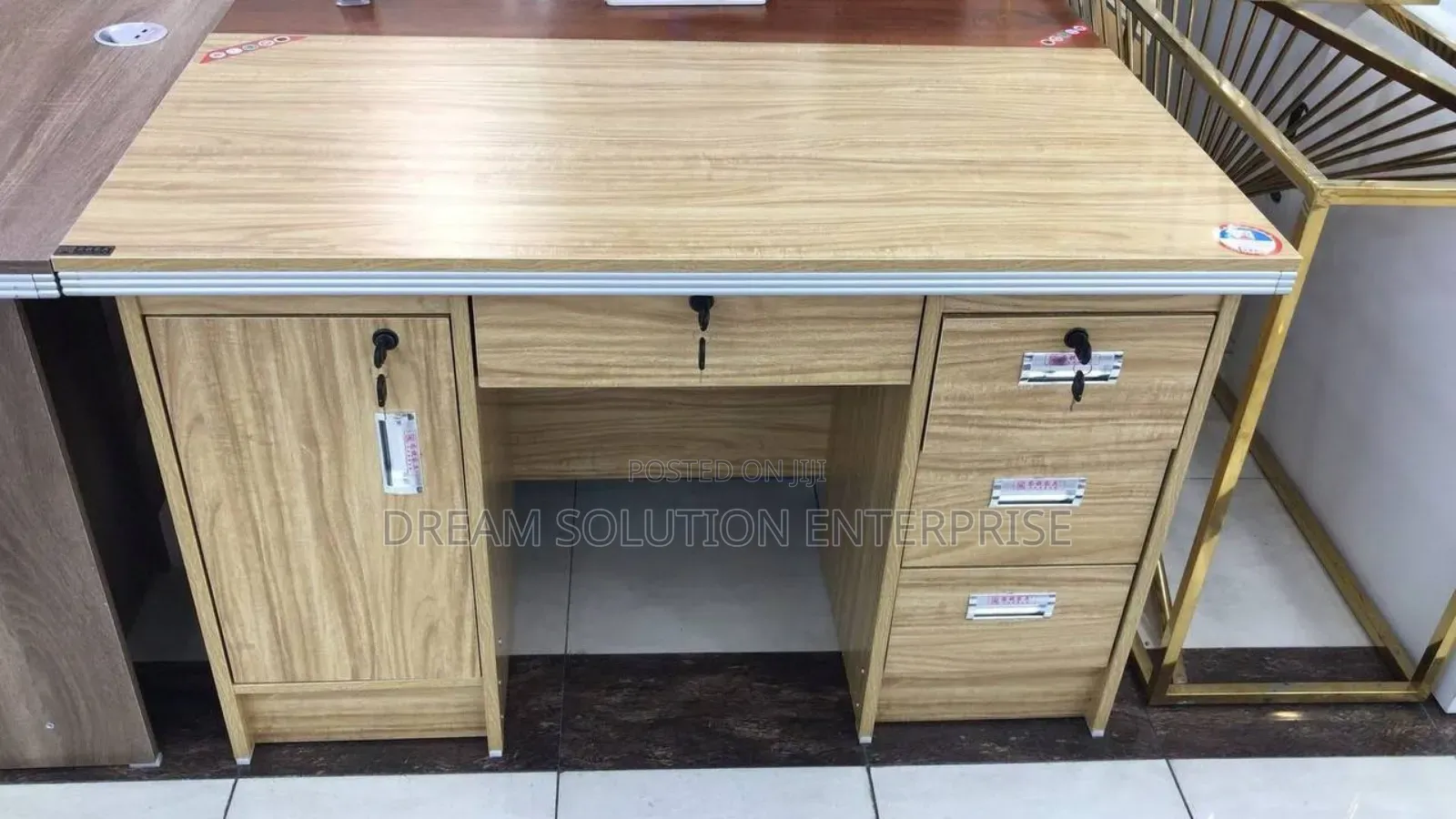 1.2 Meter Desk