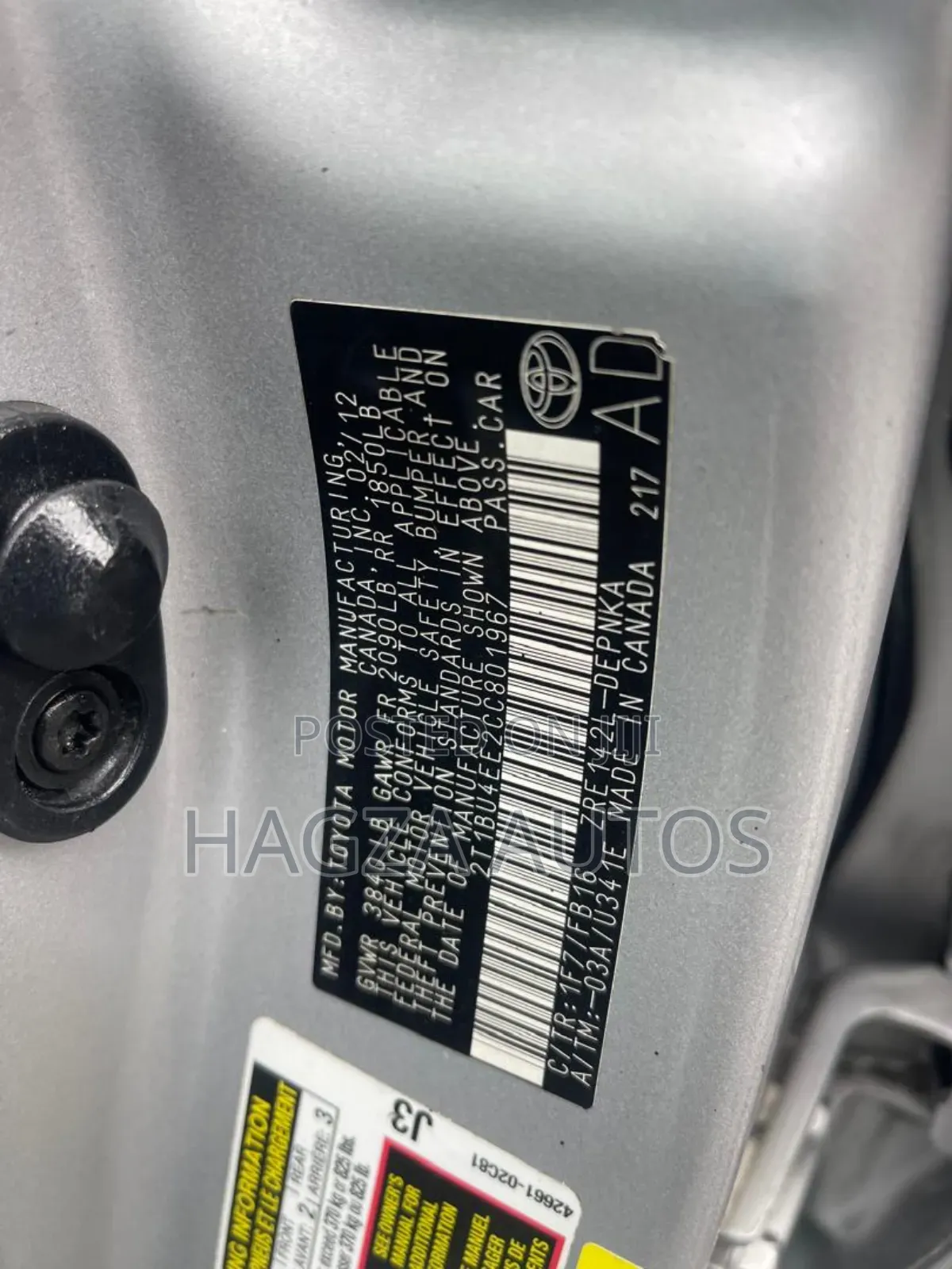 Toyota Corolla LE 4dr Sedan (1.8L 4cyl 4A) 2012 Silver