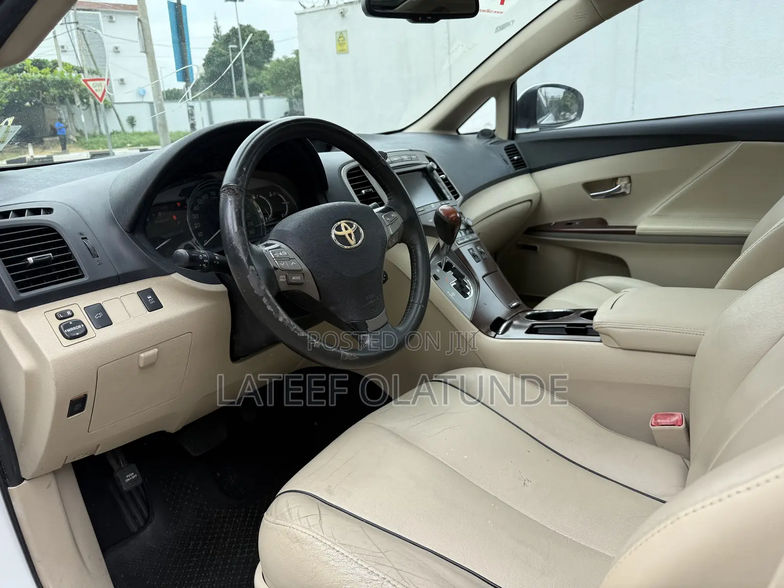 Toyota Venza V6 AWD 2011 White