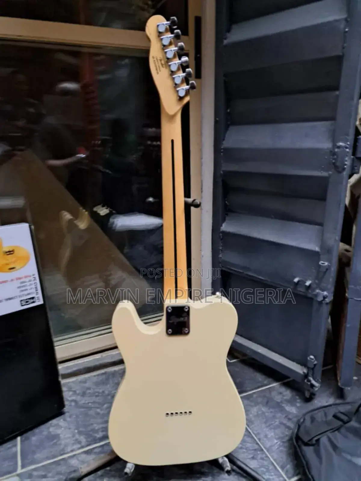 Squier Classic Telecaster Olympic White - Electric Guitar
