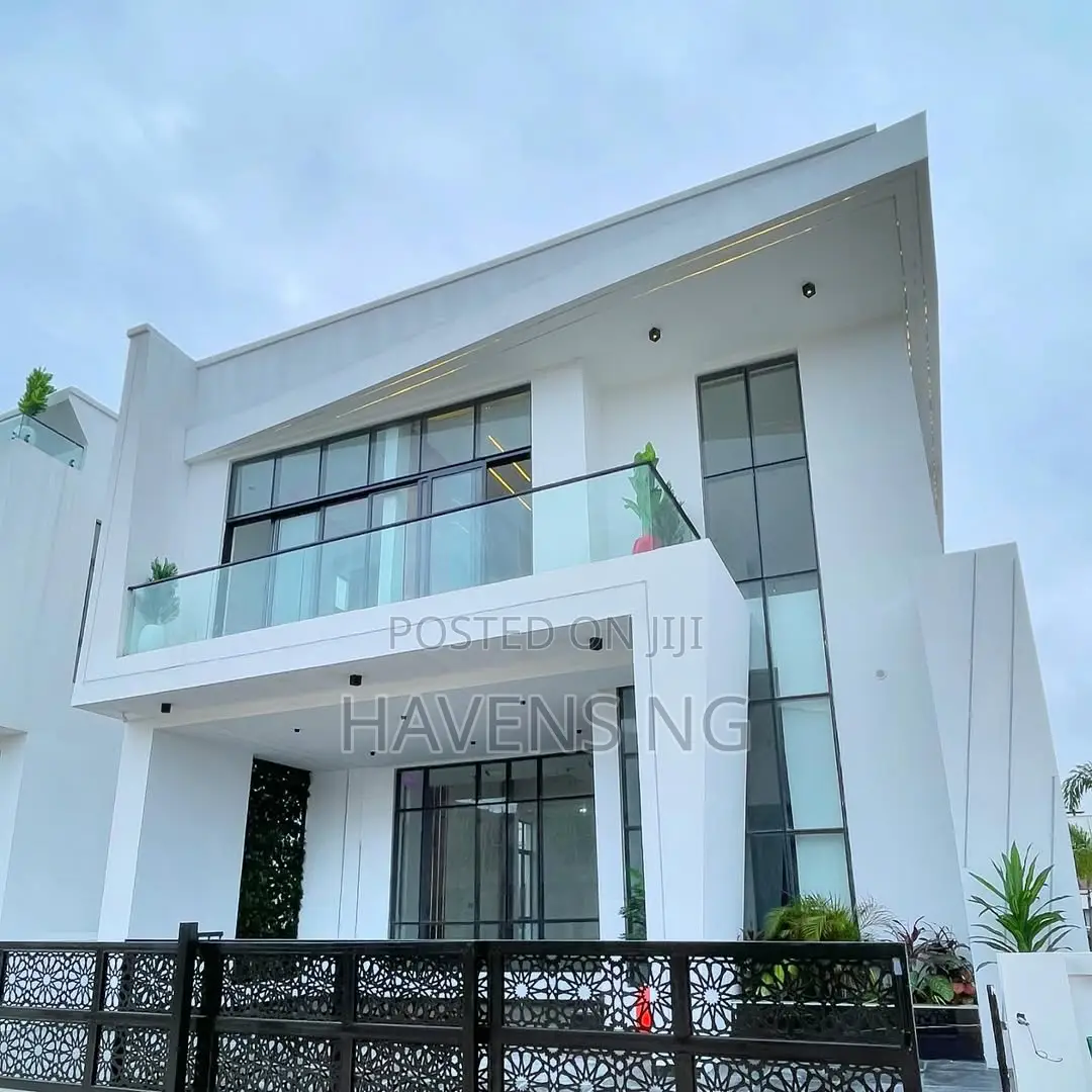 5bdrm Duplex in Lekki Phase 2 for sale