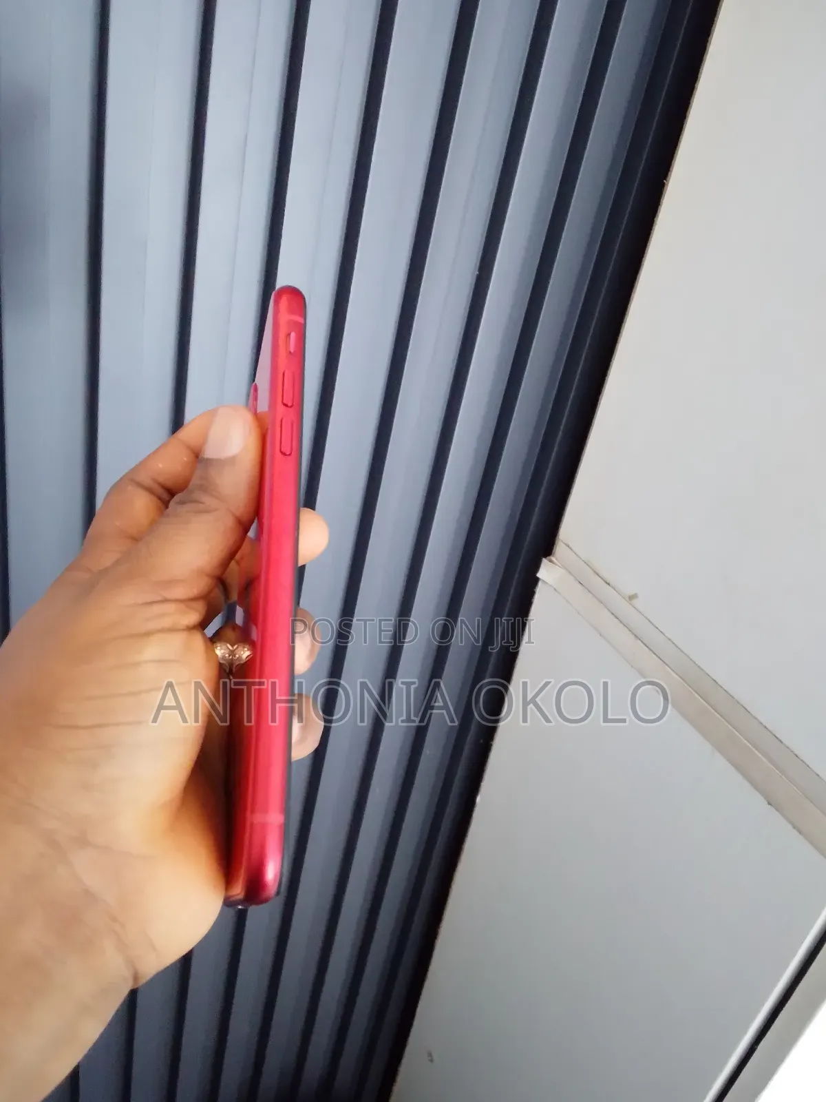 Apple iPhone 11 64 GB Red