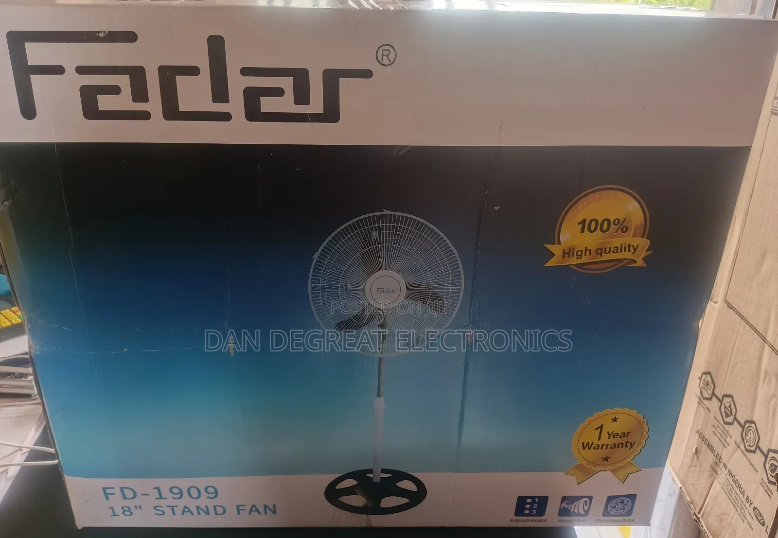 Fadar 18 Inches Rubber Blade Standing Fan