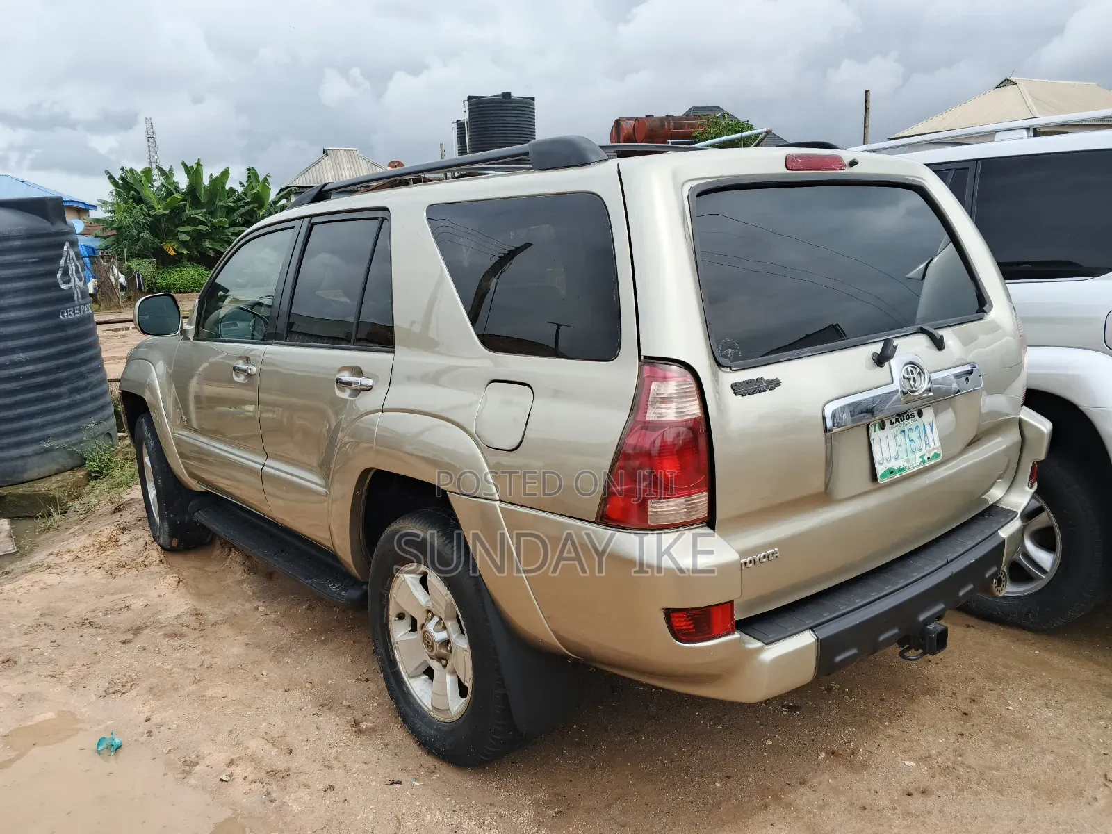 Toyota 4-Runner 2005 Gold
