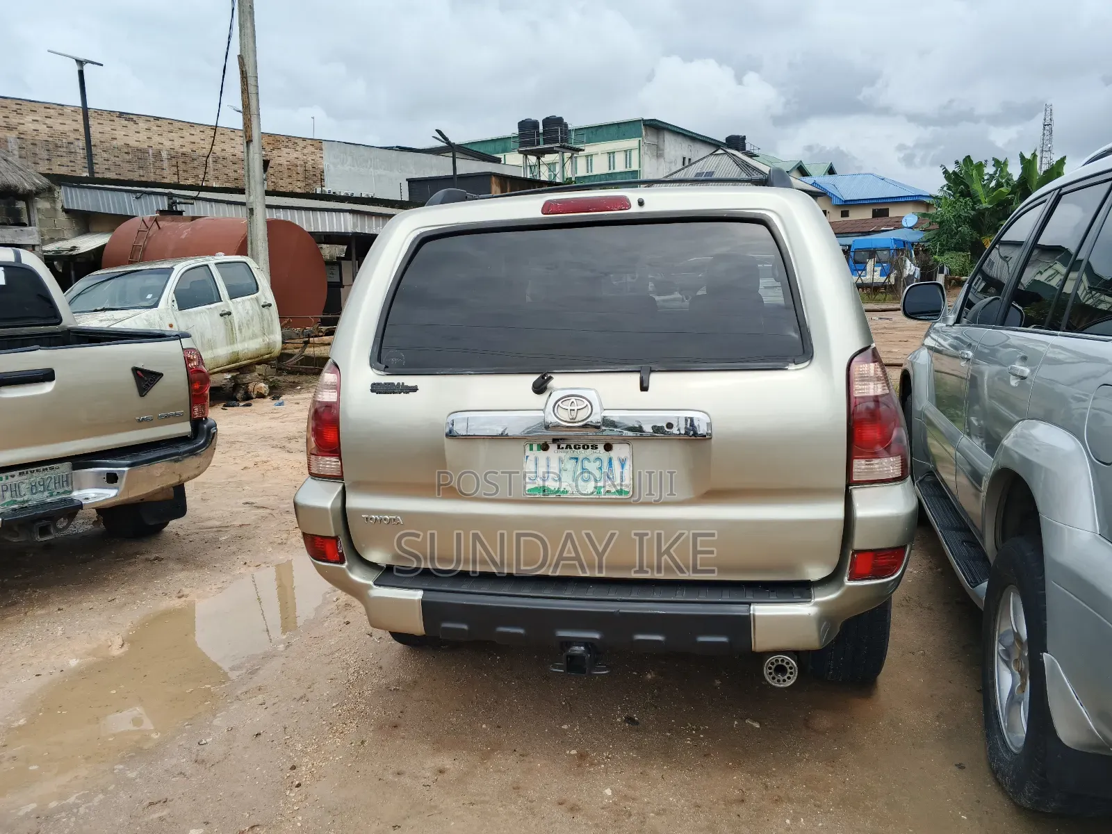 Toyota 4-Runner 2005 Gold