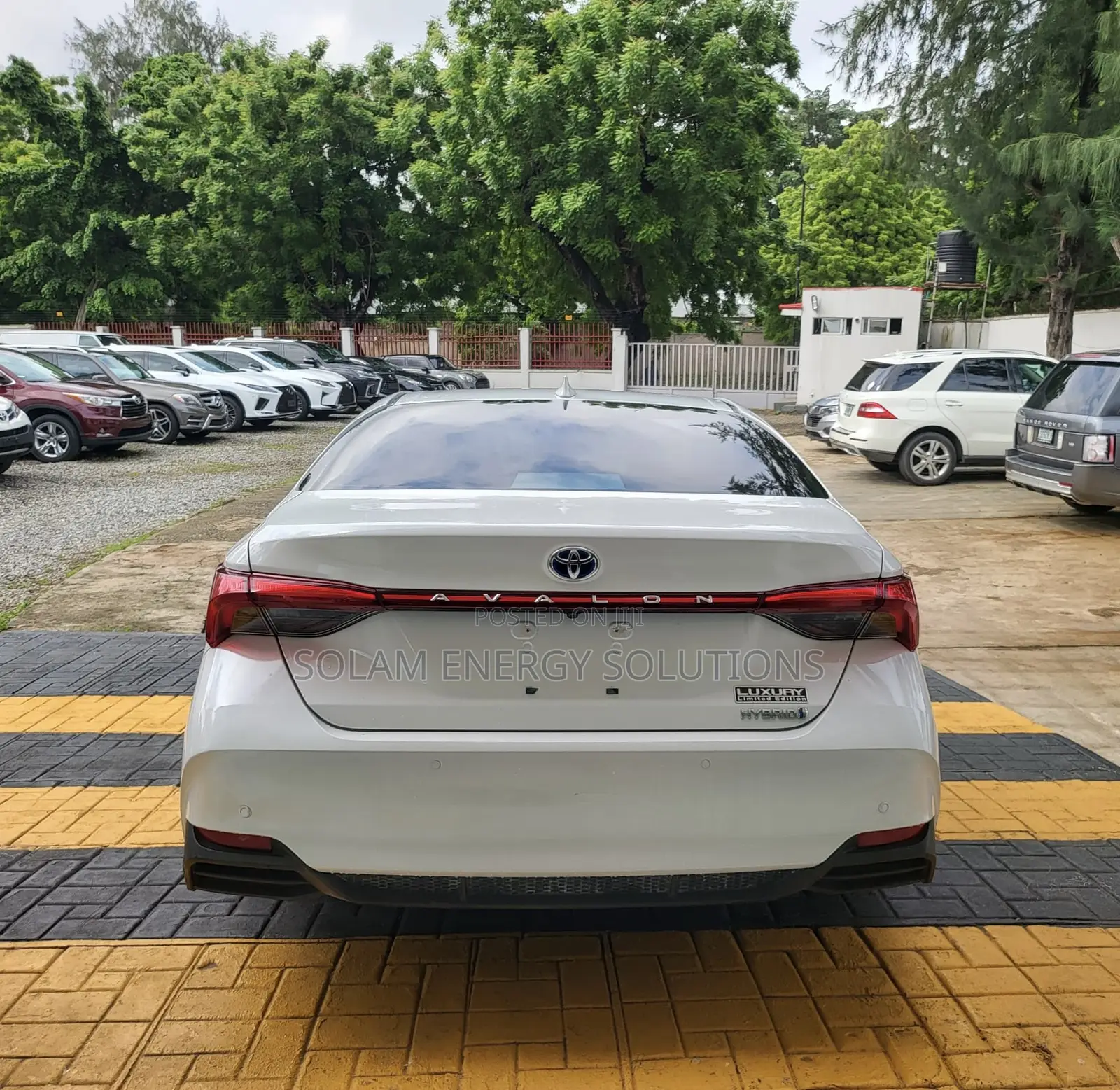 Toyota Avalon 2018 White
