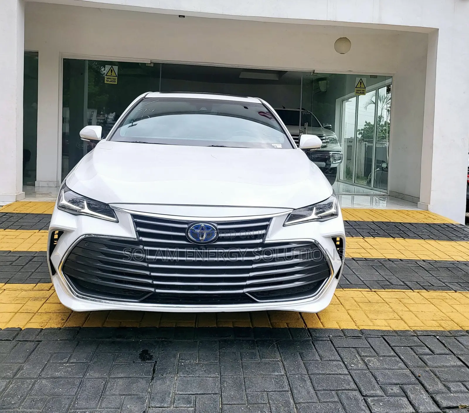 Toyota Avalon 2018 White