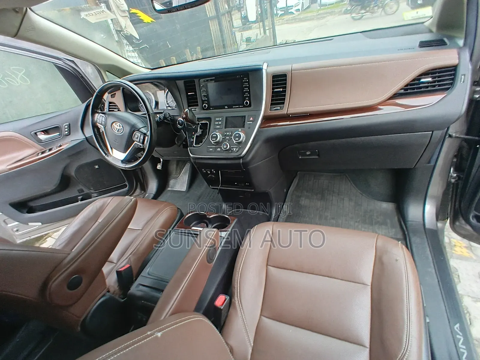 Toyota Sienna Limited AWD 2019 Gray