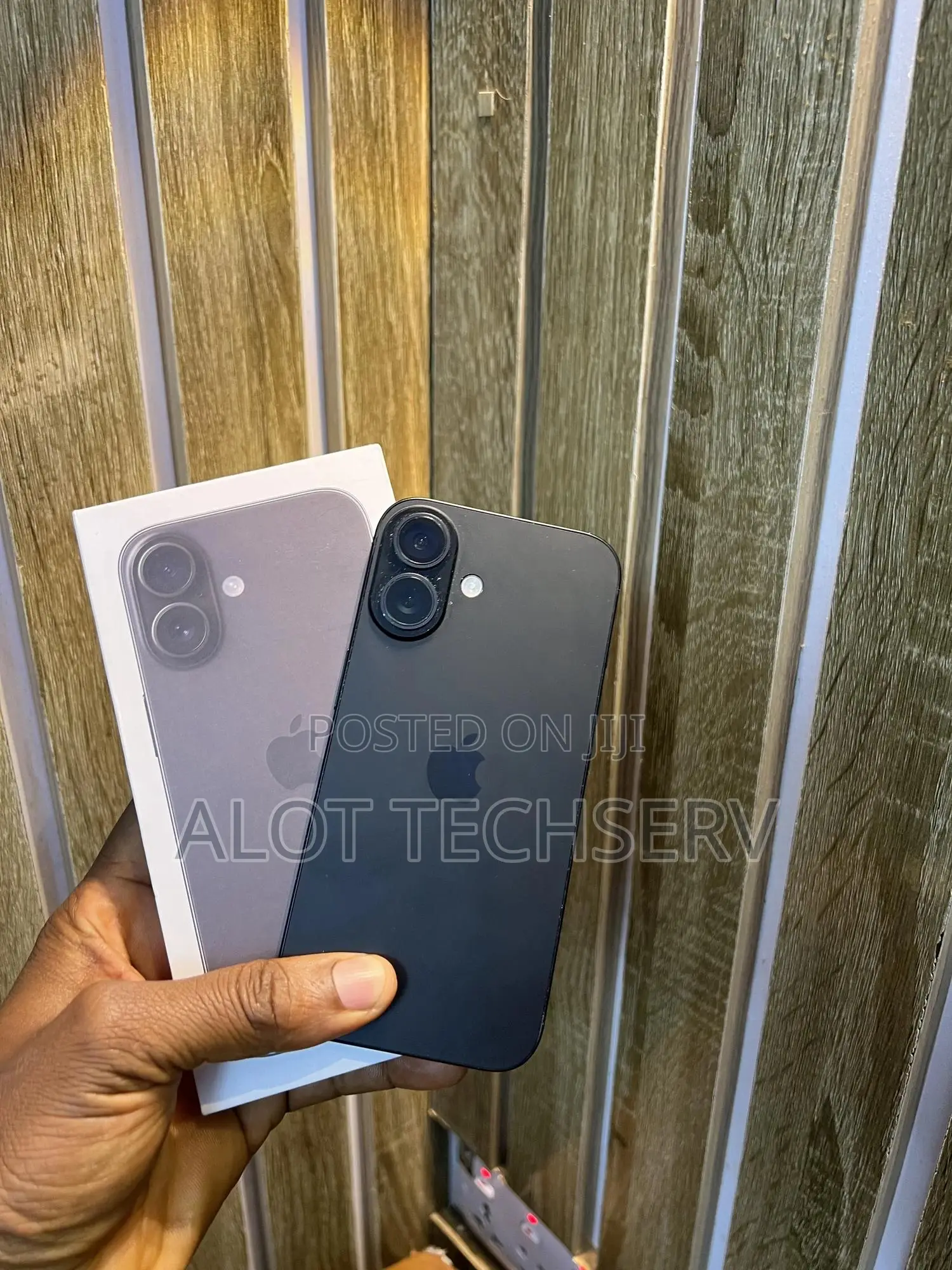 New Apple iPhone 16 128 GB Gray