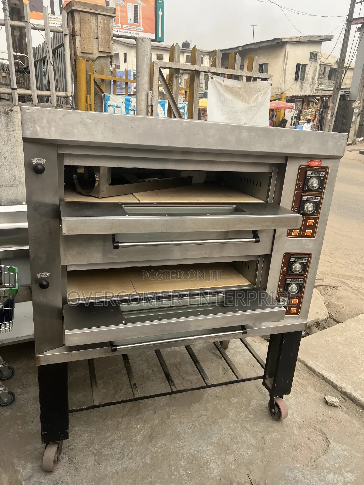 2 Deck 4 Trays Gas Oven