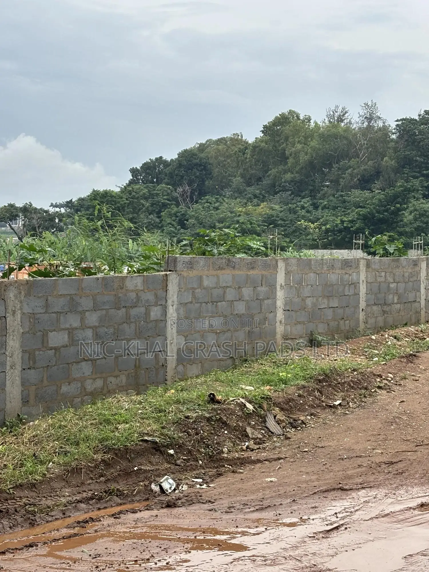1000sqm of Table Land for Outright Purchase
