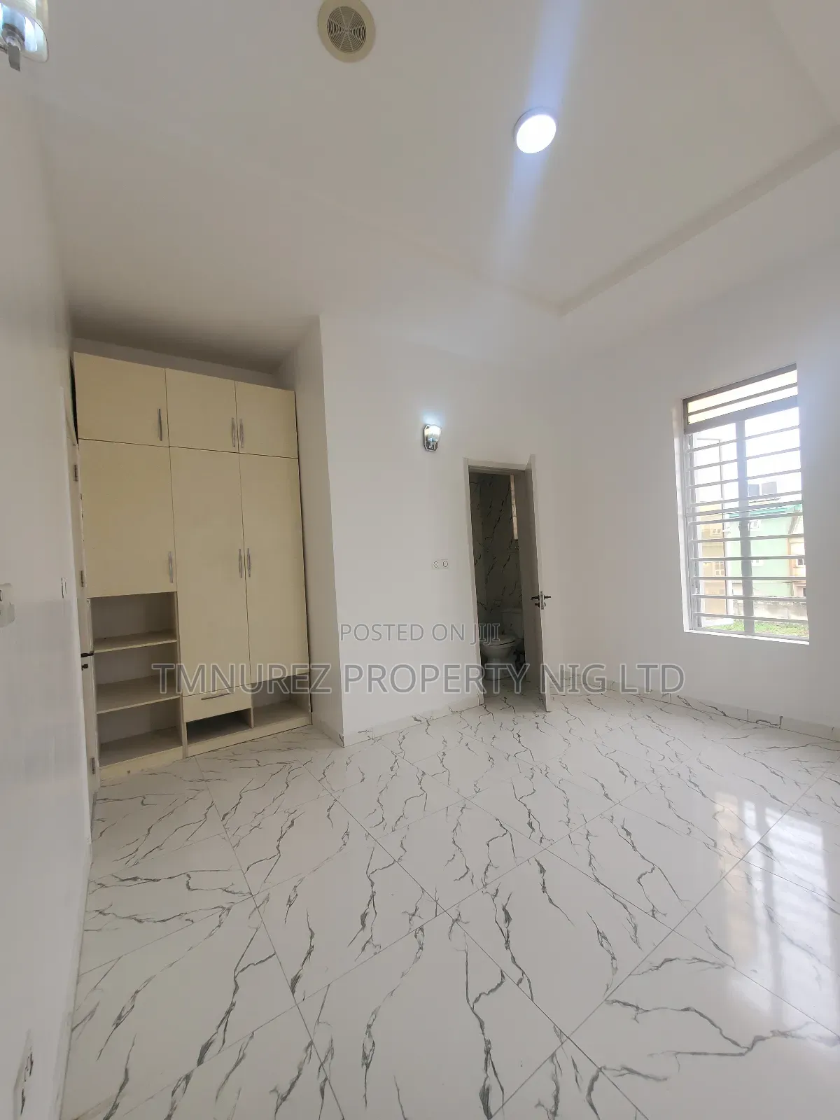 Studio Apartment in Ikota Villa for rent