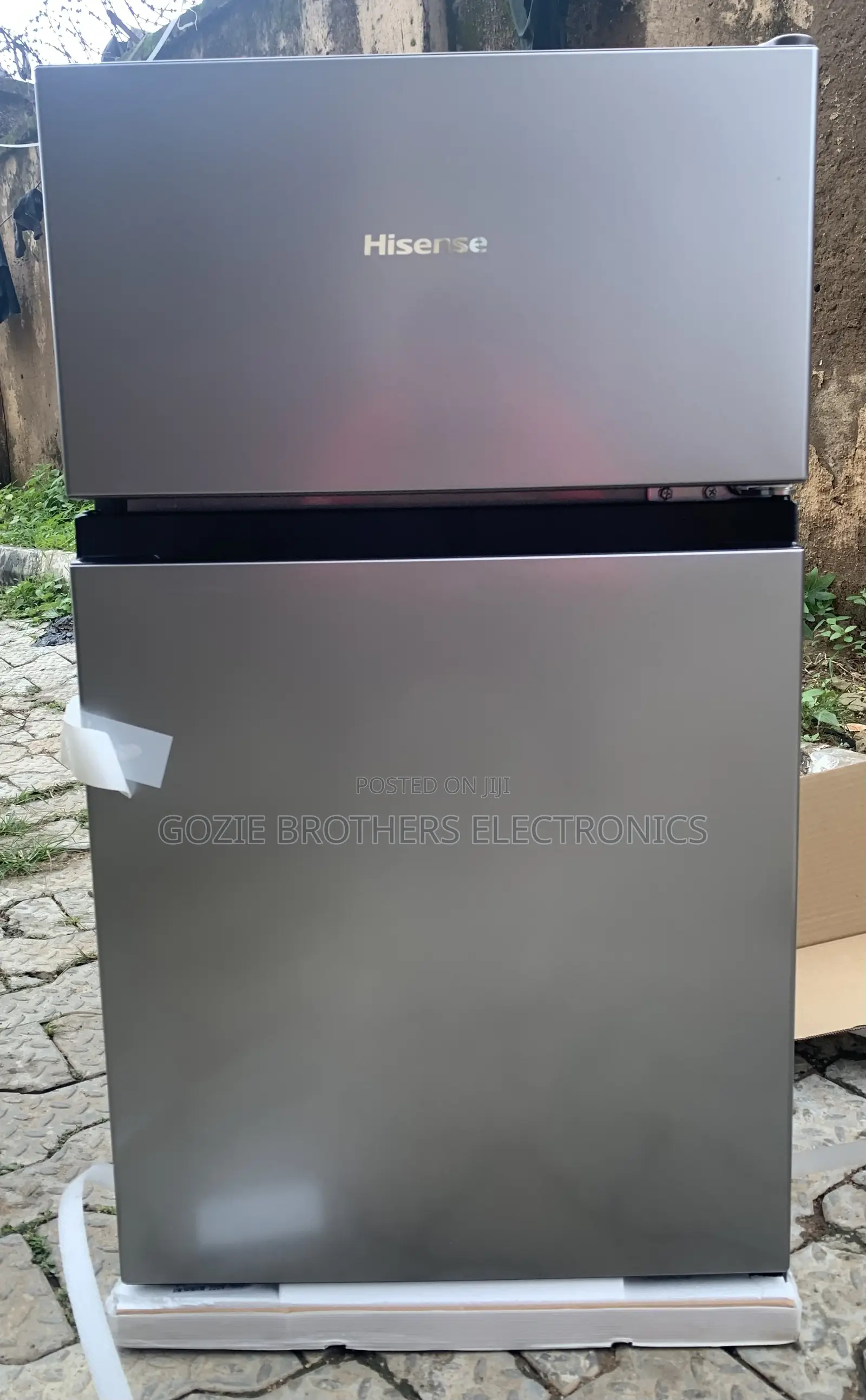 Hisense Double Door Refrigerator 95 Liters Silver Color