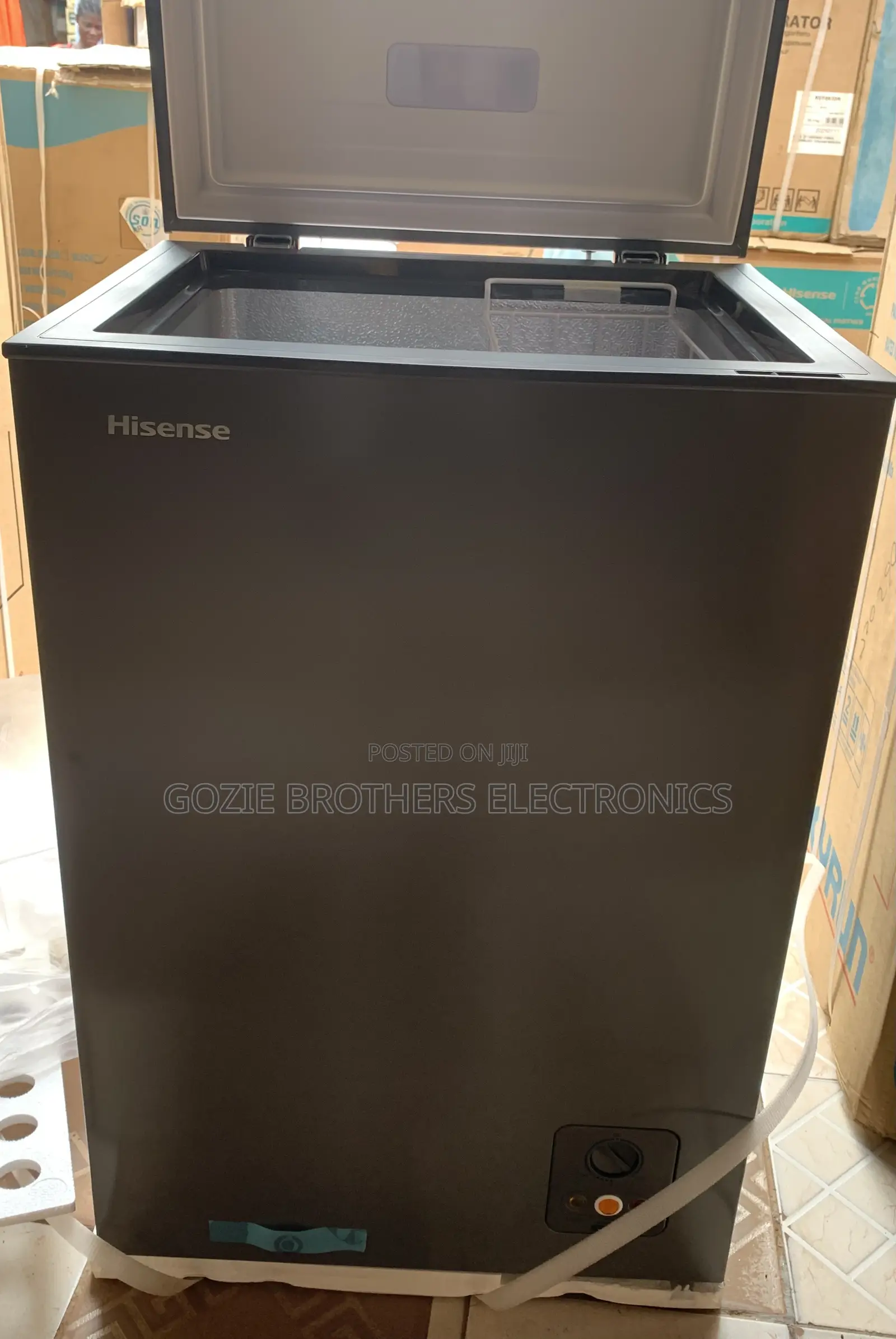 Hisense Chest Freezer 100 Liters Silver Color