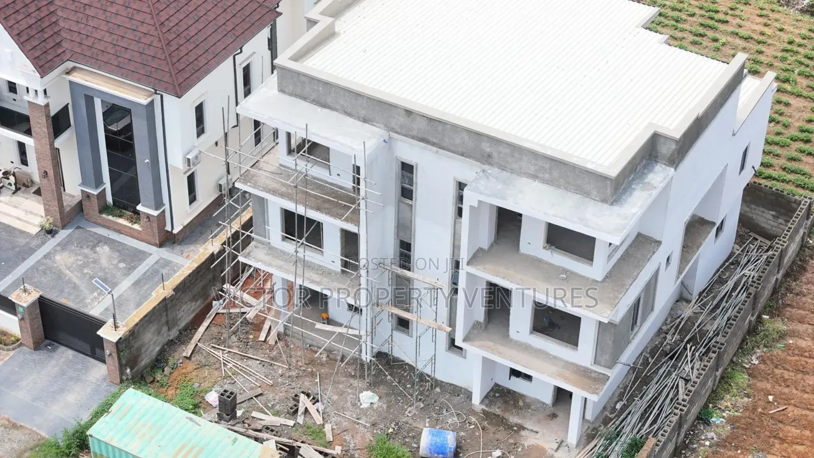 4bdrm Duplex in Kubwa for sale