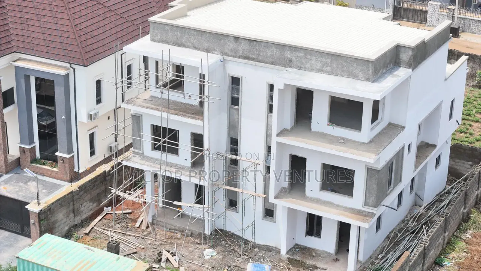 4bdrm Duplex in Kubwa for sale