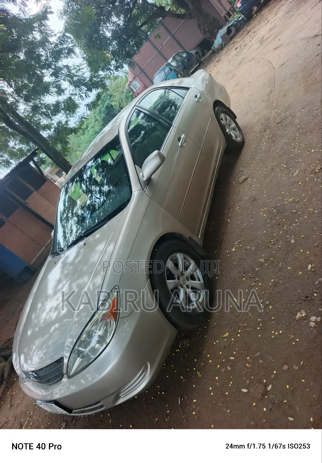 Toyota Camry 2002 Gold