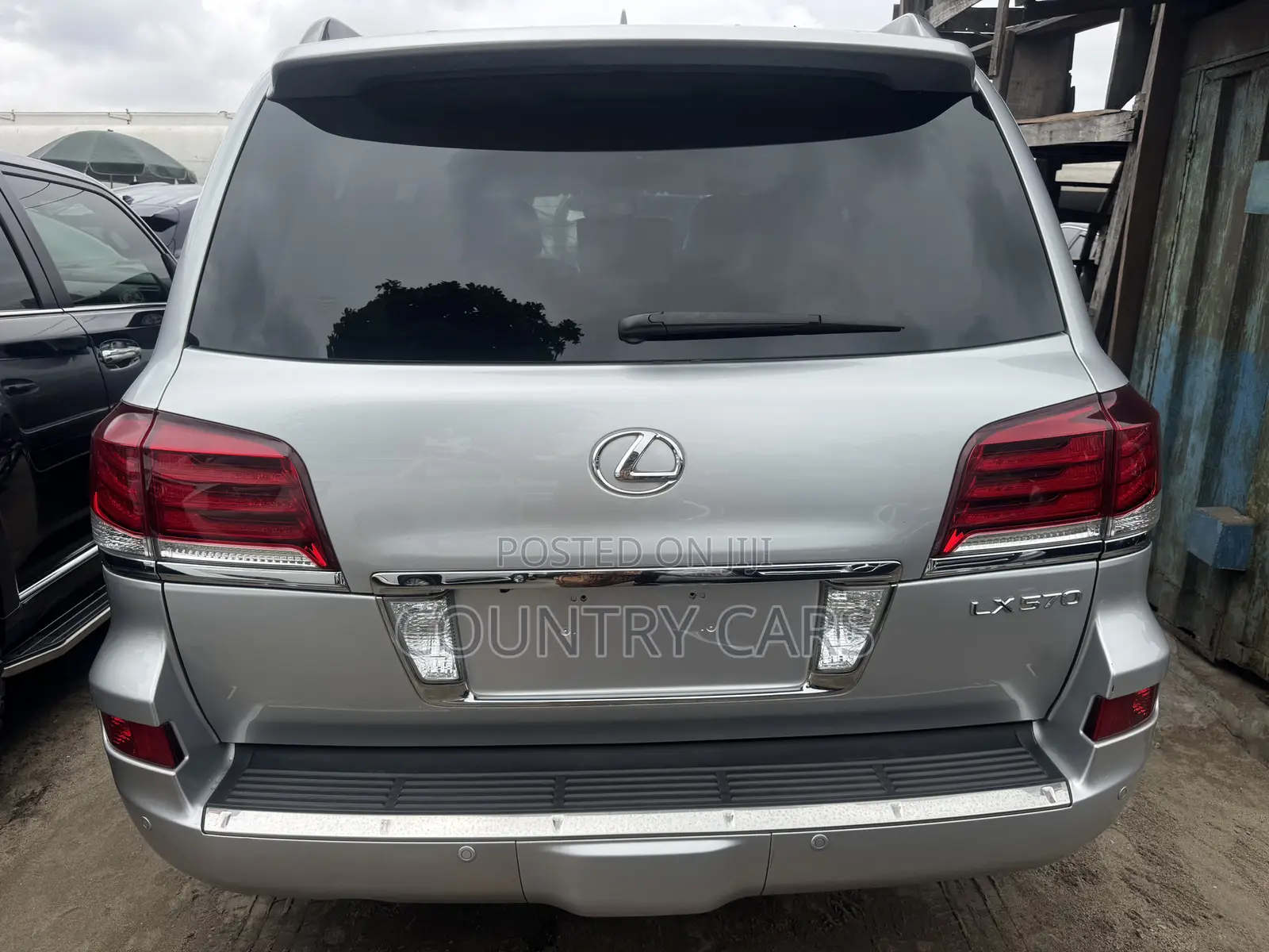 Lexus LX 570 AWD 2014 Silver
