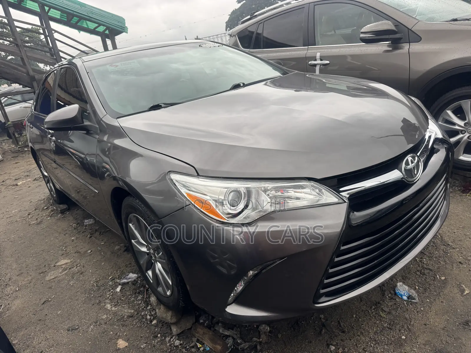 Toyota Camry XLE V6 4dr Sedan (3.6L 6cyl 6A) 2016 Gray