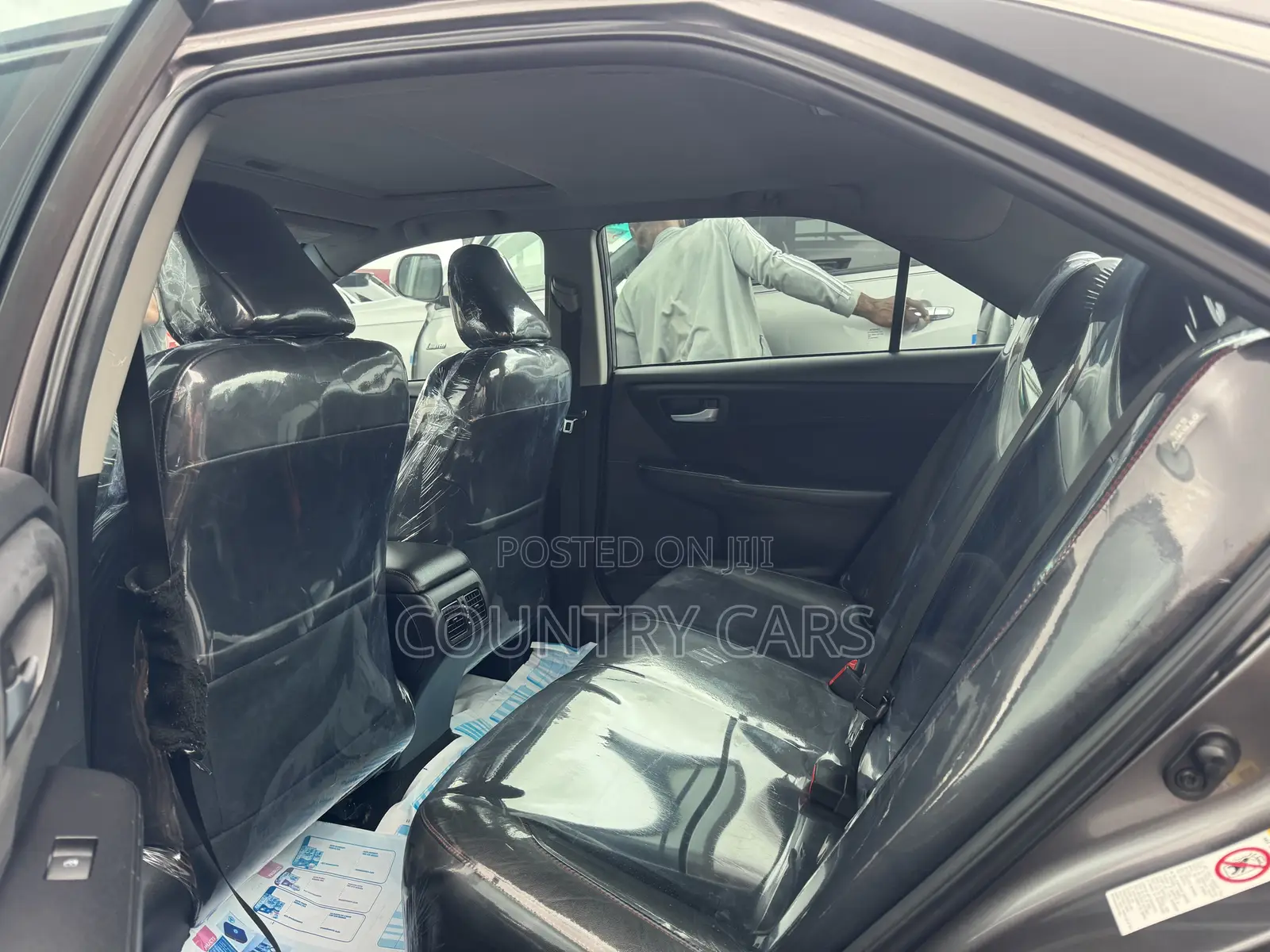 Toyota Camry XSE V6 4dr Sedan (3.5L 6cyl 6A) 2016 Gray