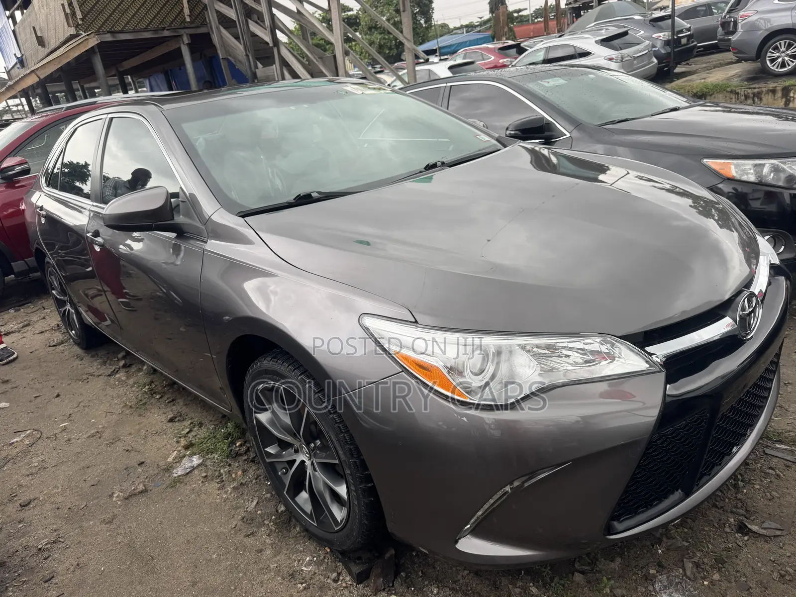 Toyota Camry XSE V6 4dr Sedan (3.5L 6cyl 6A) 2016 Gray