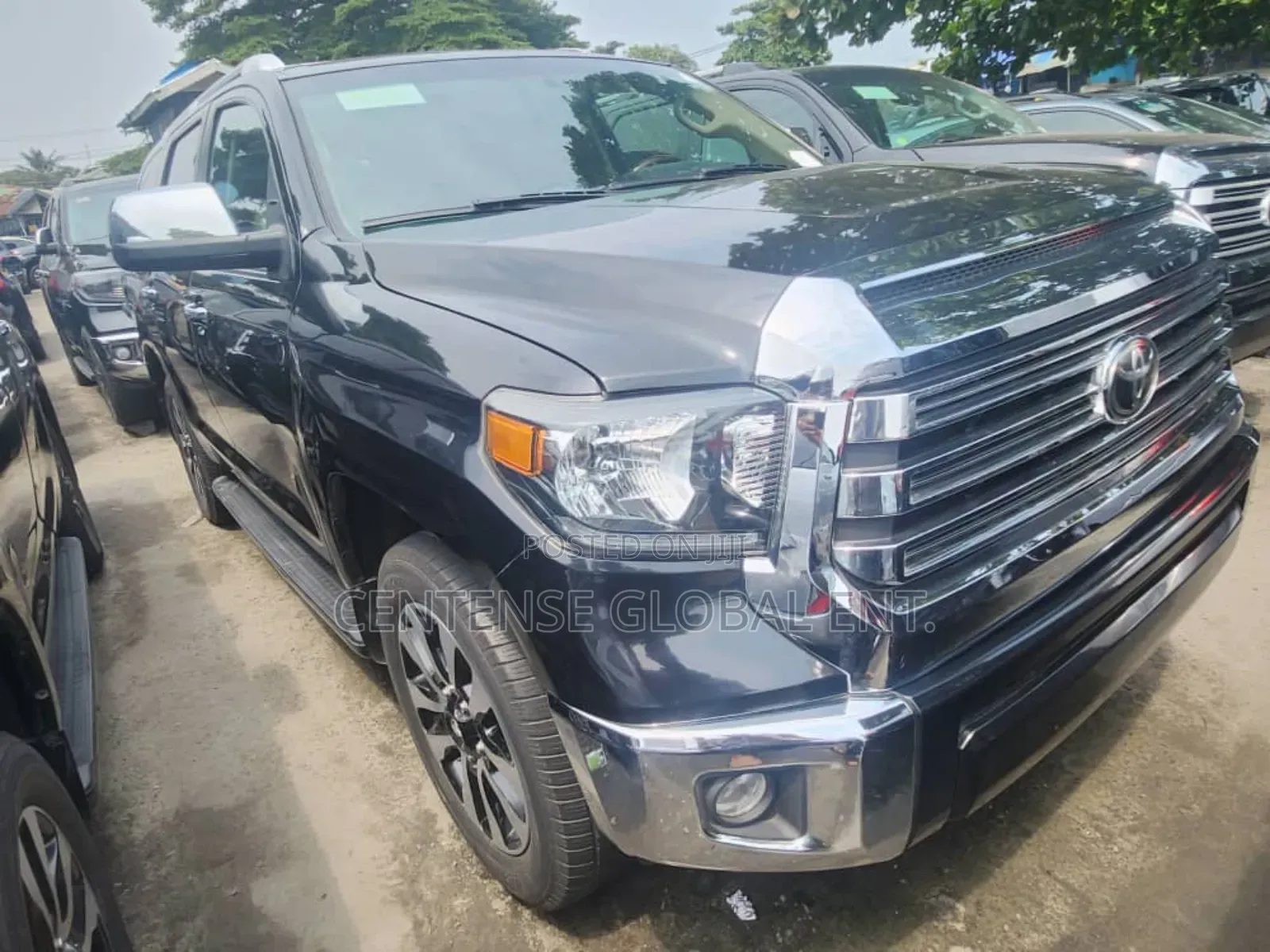Toyota Sequoia Platinum 4x4 2018 Black