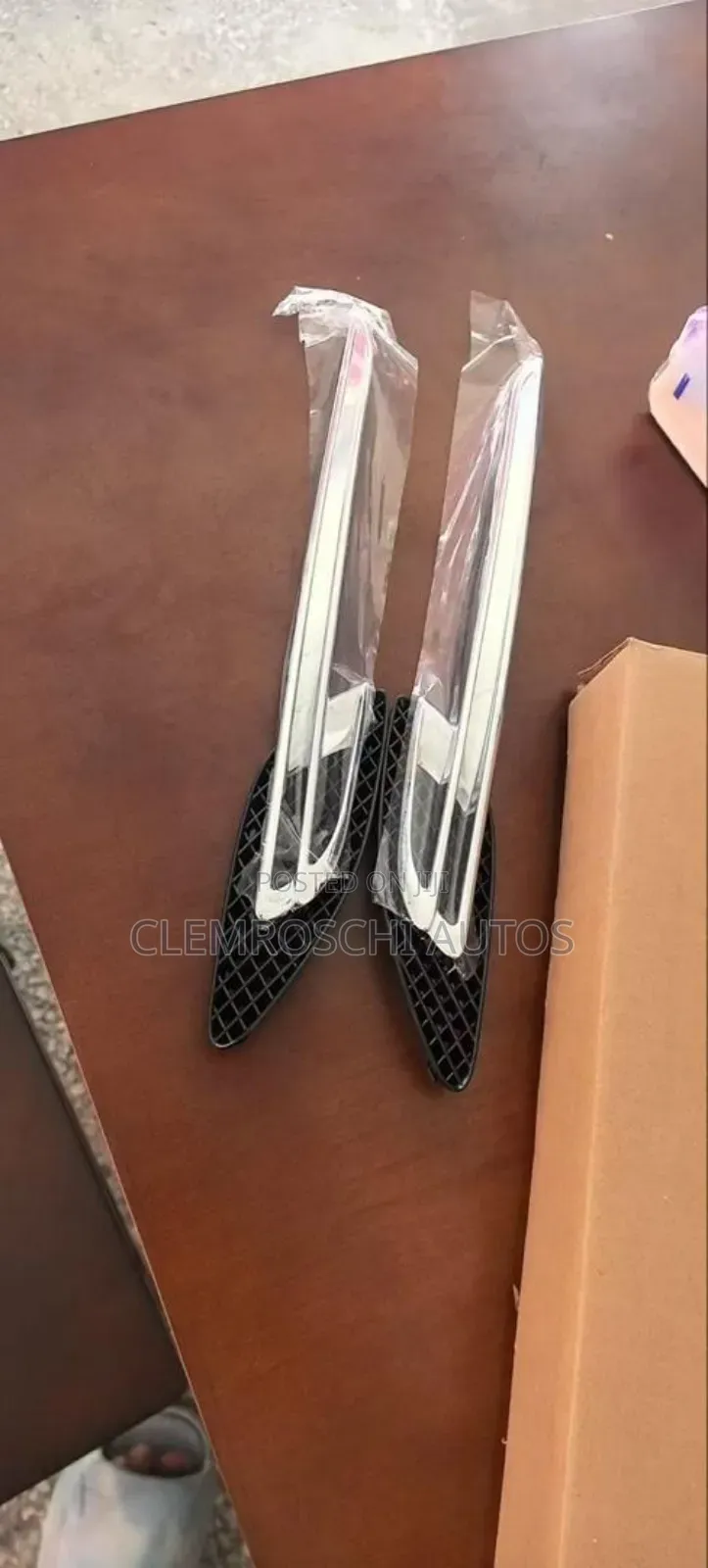 High Quality Certified Side Fender Vent Bentley Flying Spur
