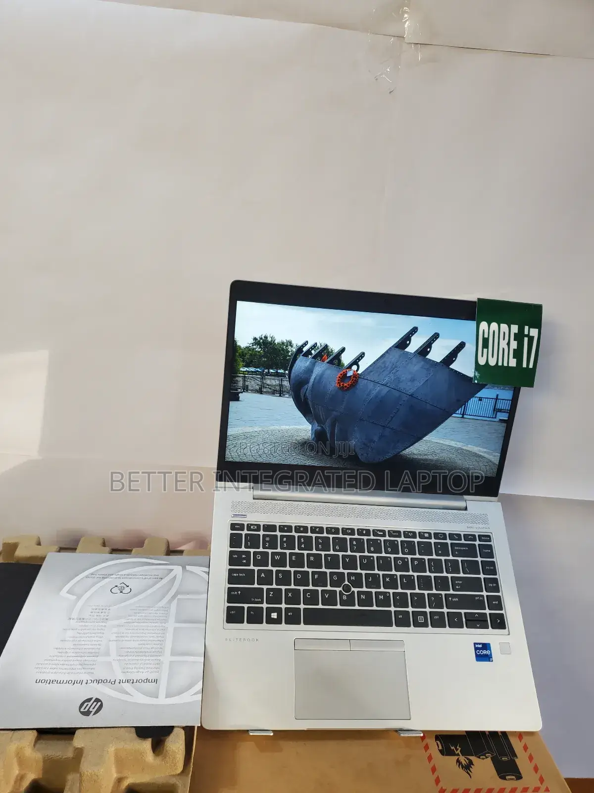New Laptop HP EliteBook 2760P 16GB Intel Core i7 SSD 512GB
