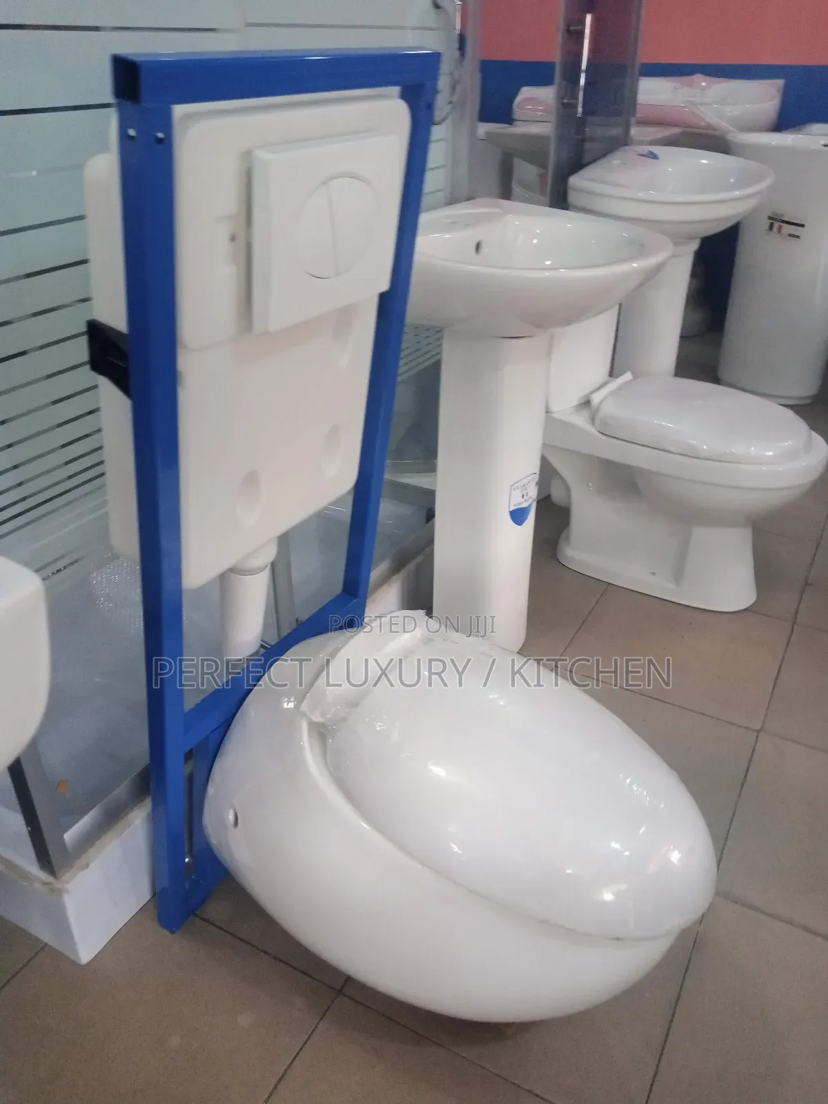 Egg Shape Executive Conceal Water Closets