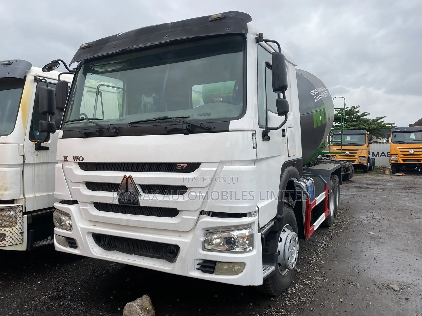 Howo Sino Truck Concrete Mixer