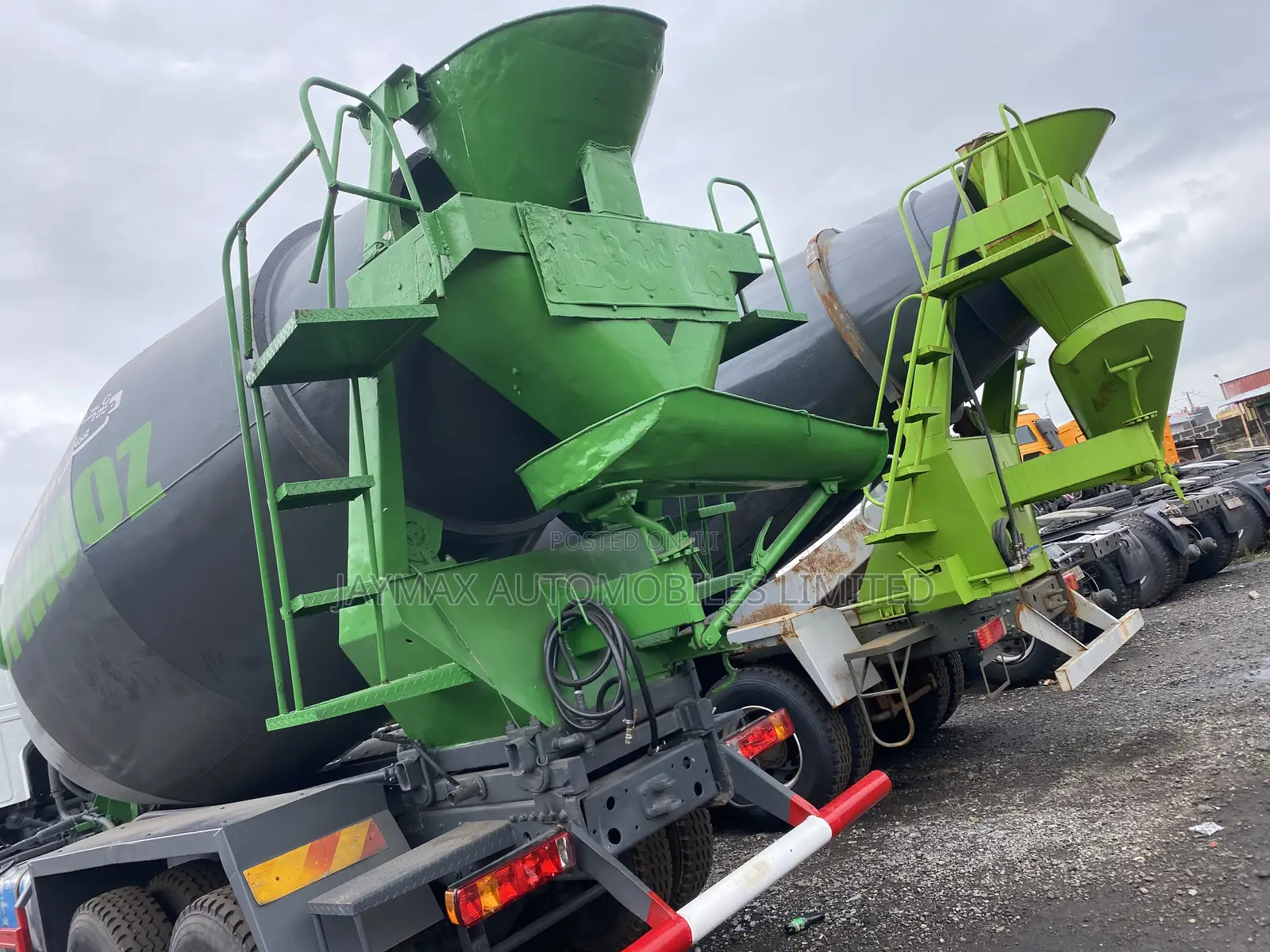 Howo Sino Truck Concrete Mixer