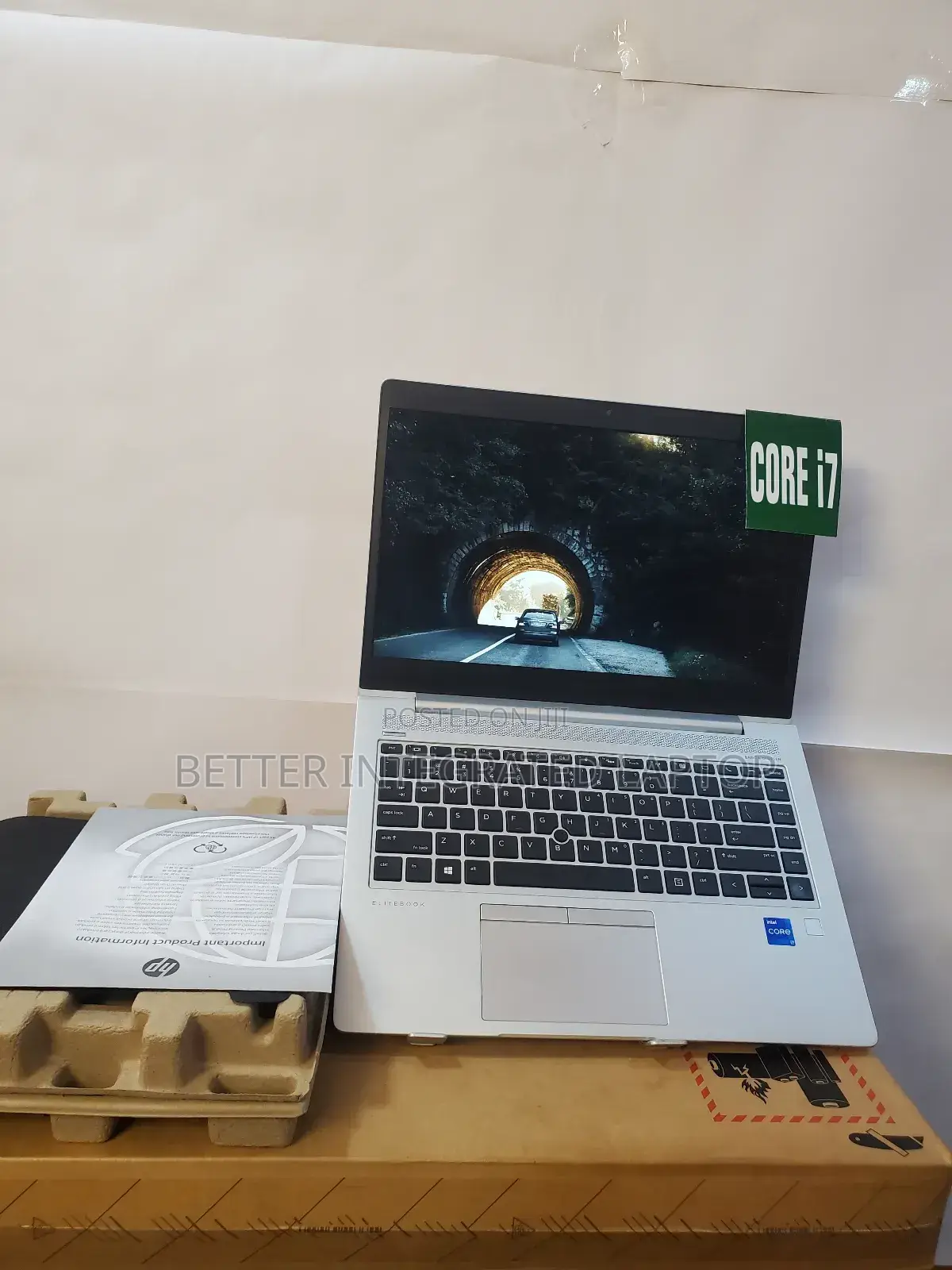 New Laptop HP EliteBook 720 G1 8GB Intel Core i7 SSD 256GB