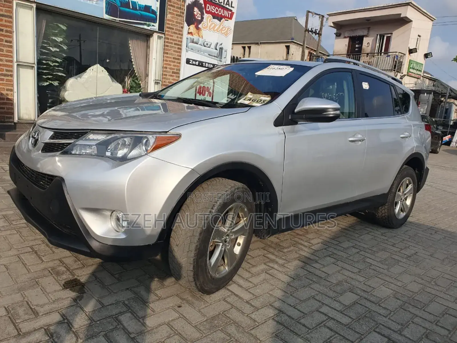 Toyota RAV4 XLE 4dr SUV (2.5L 4cyl 6A) 2015 Silver