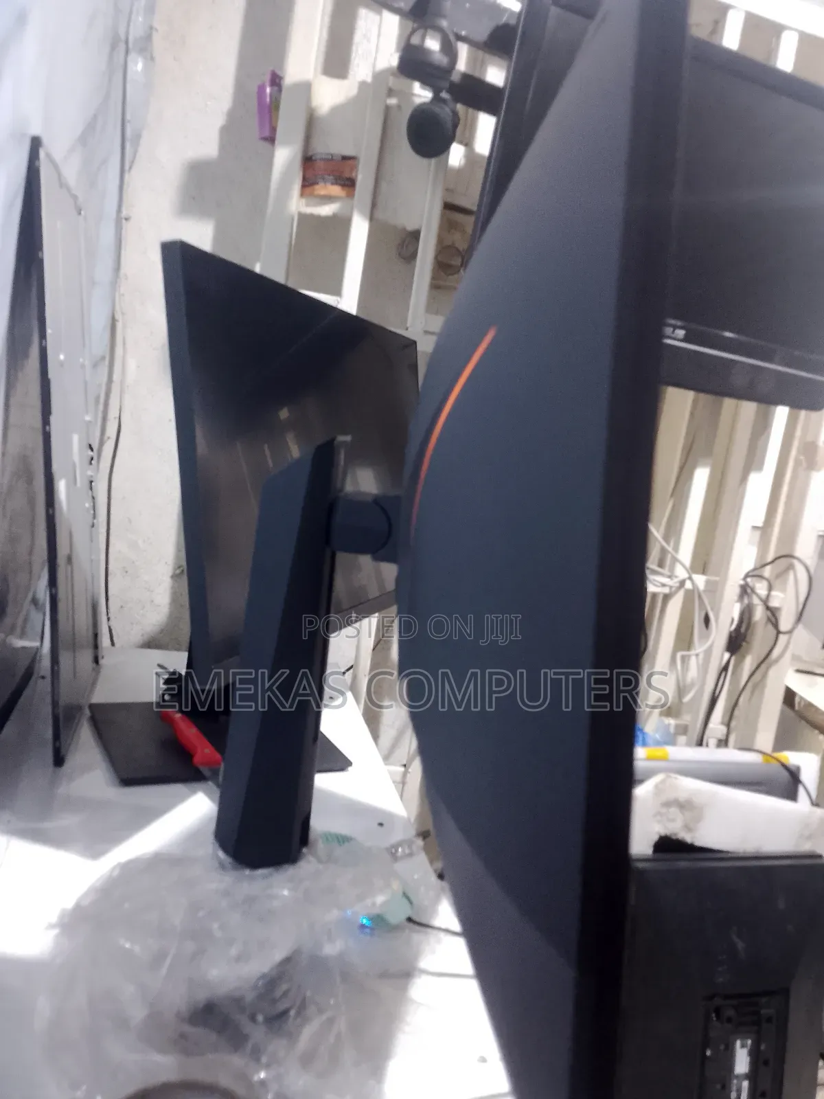 Aorus Cv27f