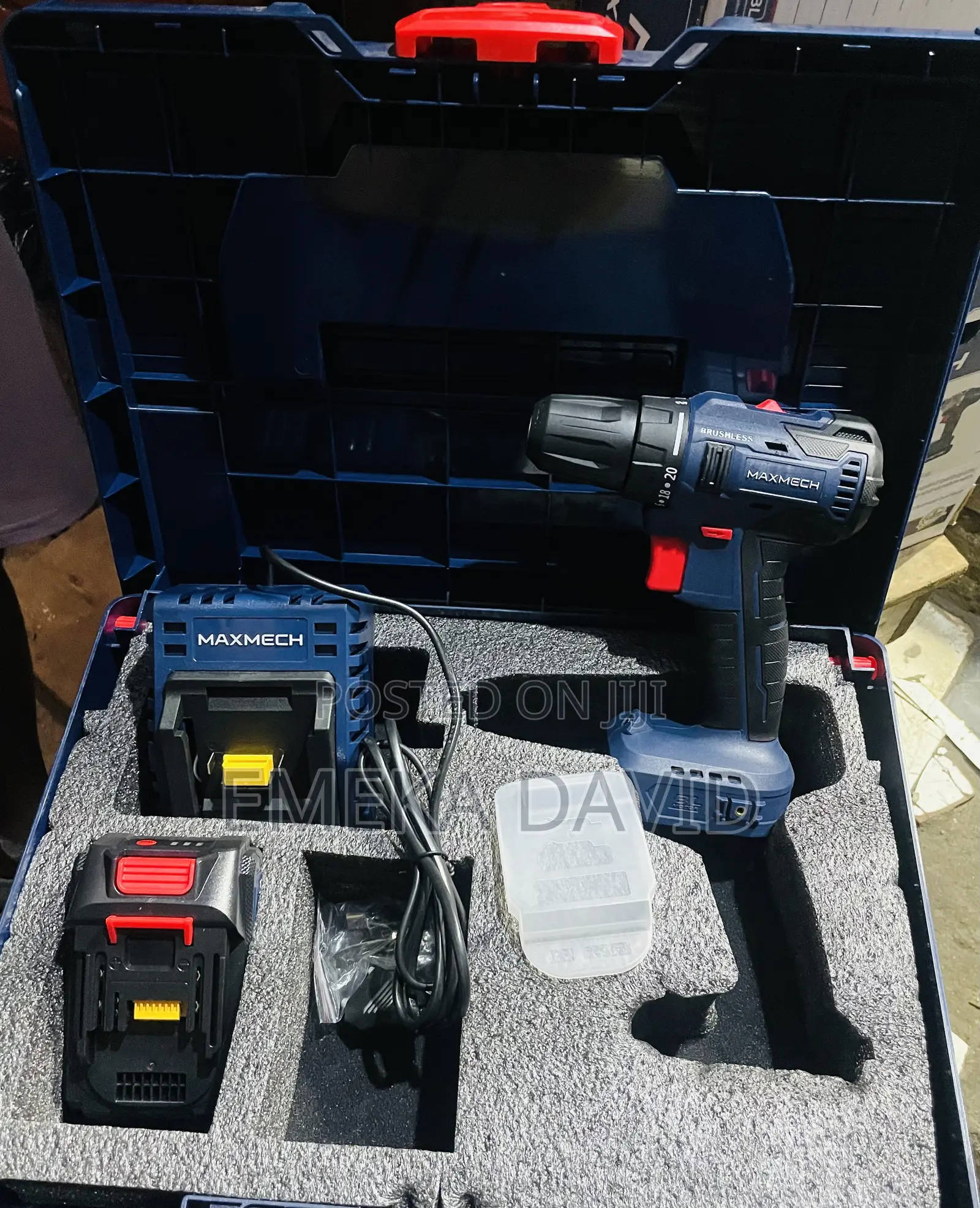 Maxmech Uiw 20-300 Cordless Impact Wrench