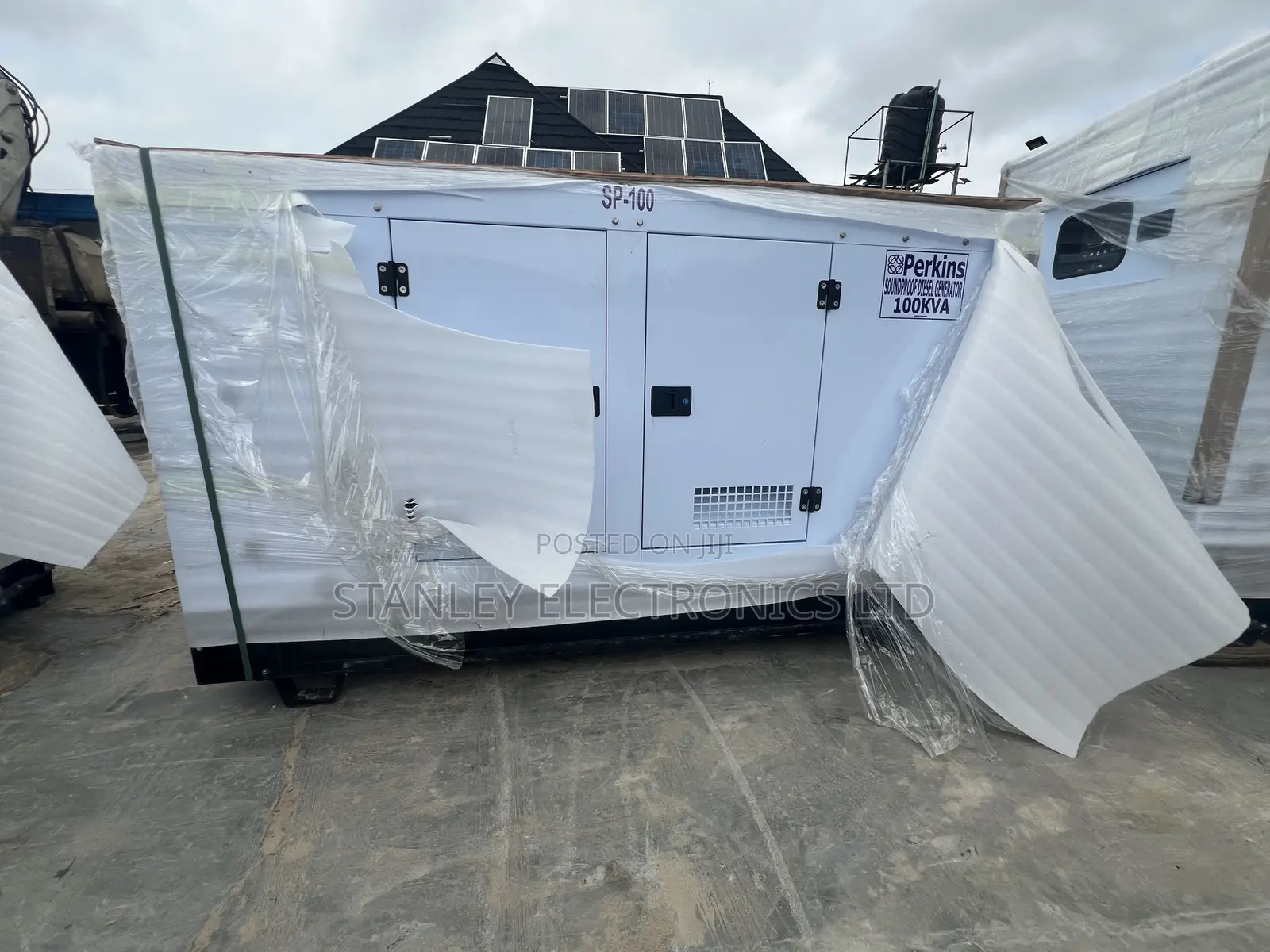 Silent Uk 100kva Perkins Soundproof Generator Diesel Engine