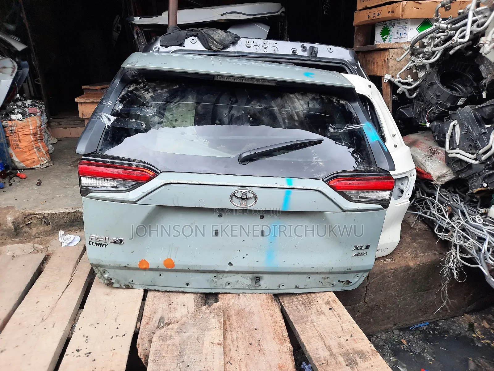 Toyota Rav4 Booth 2020