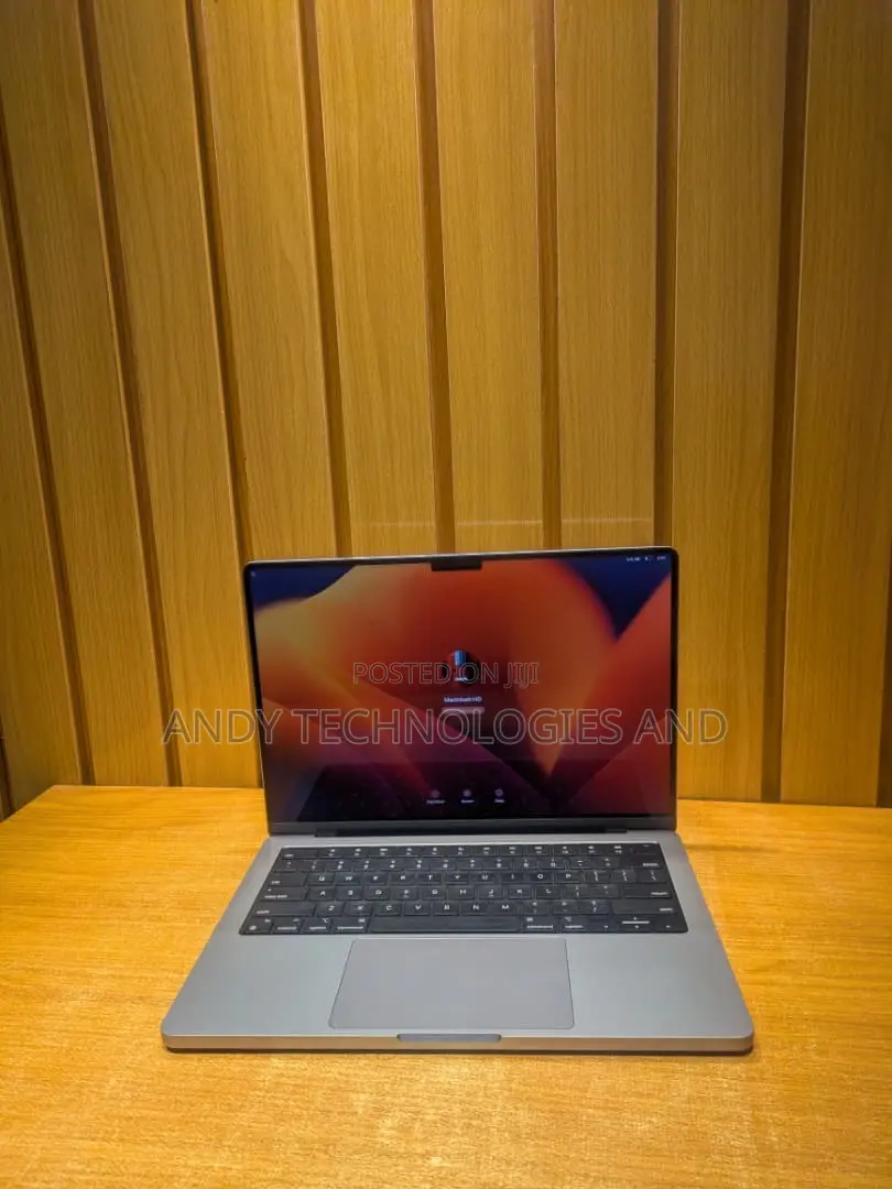 Laptop Apple MacBook Pro 2021 M1 16GB Apple M1 Pro SSD 1T