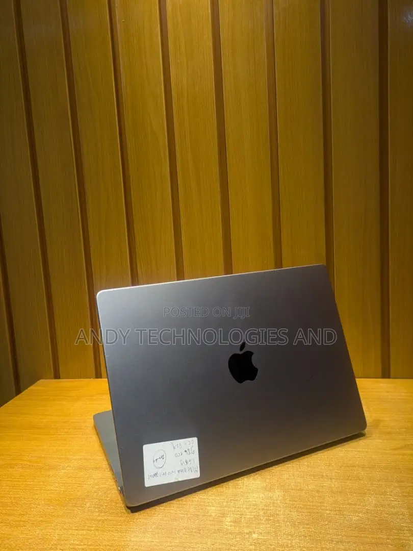 Laptop Apple MacBook Pro 2021 M1 16GB Apple M1 Pro SSD 1T