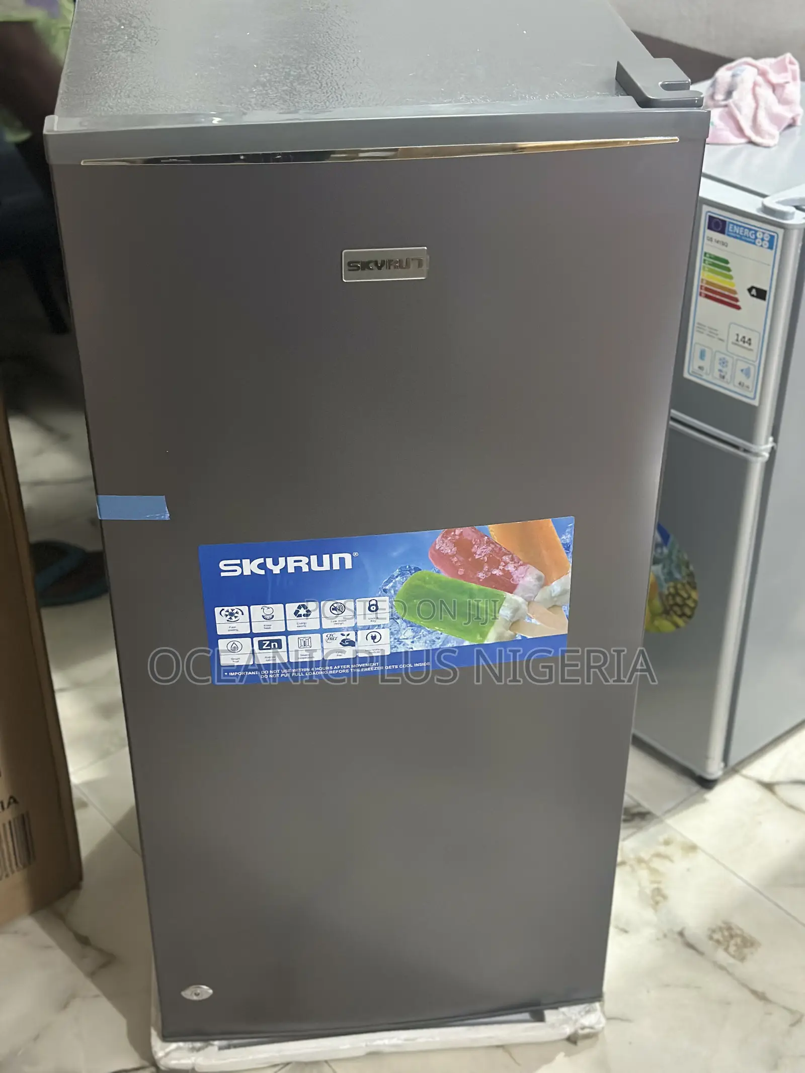 Skyrun Daily Freeze 160 L Refrigerator (Model BCD-160hc).