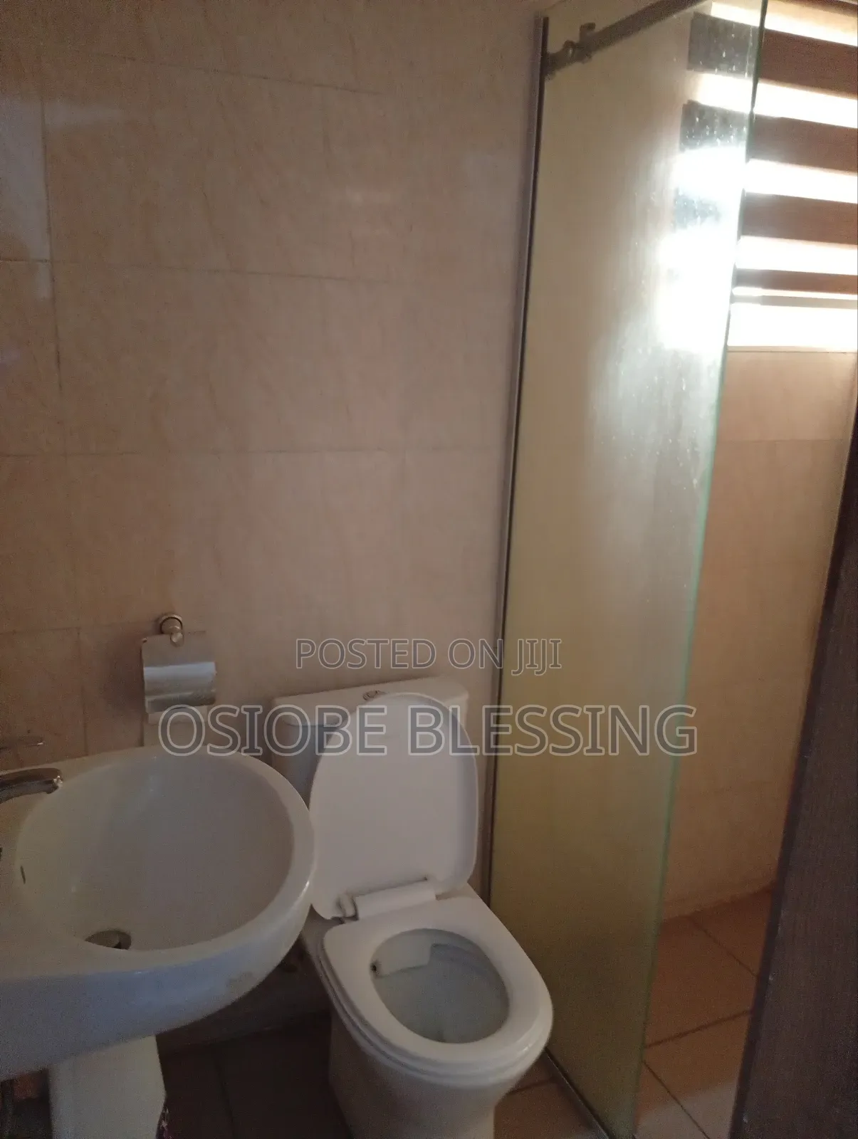 Studio Apartment in Jahi With Pool. (Co)
