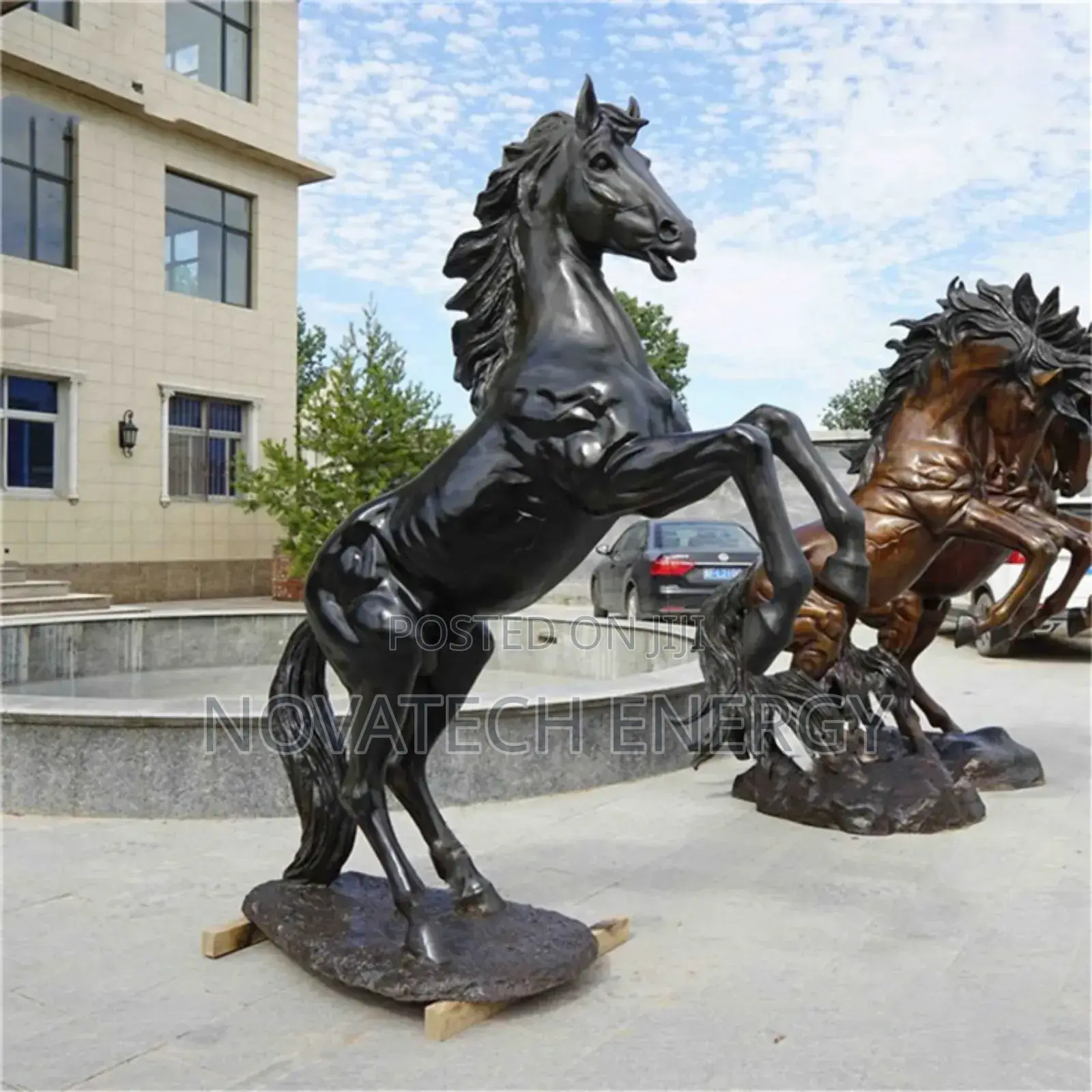 Life Size Garden Horse Sculpture for Homes , Hotels, Parks