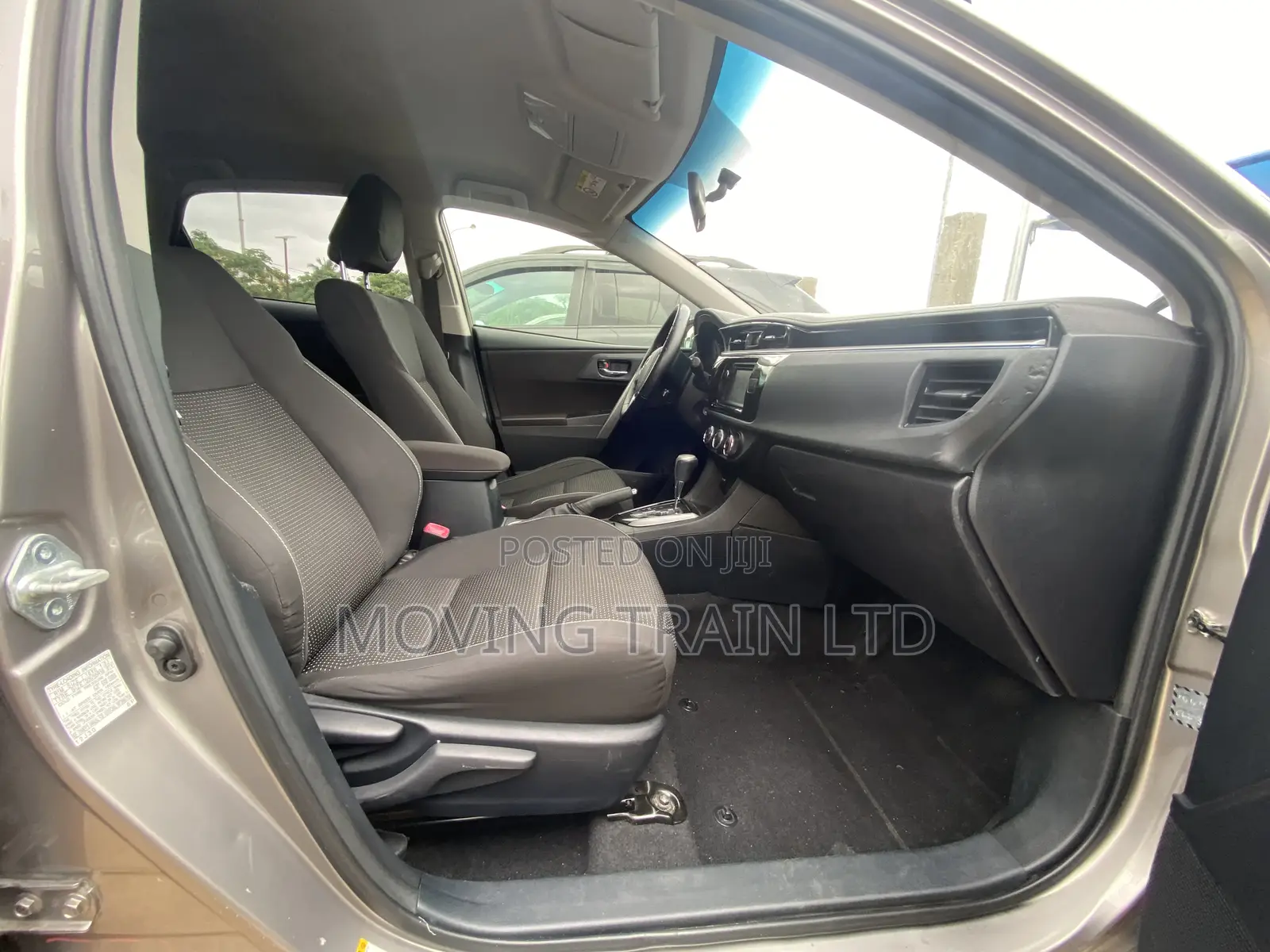Toyota Corolla 2015 Maroon
