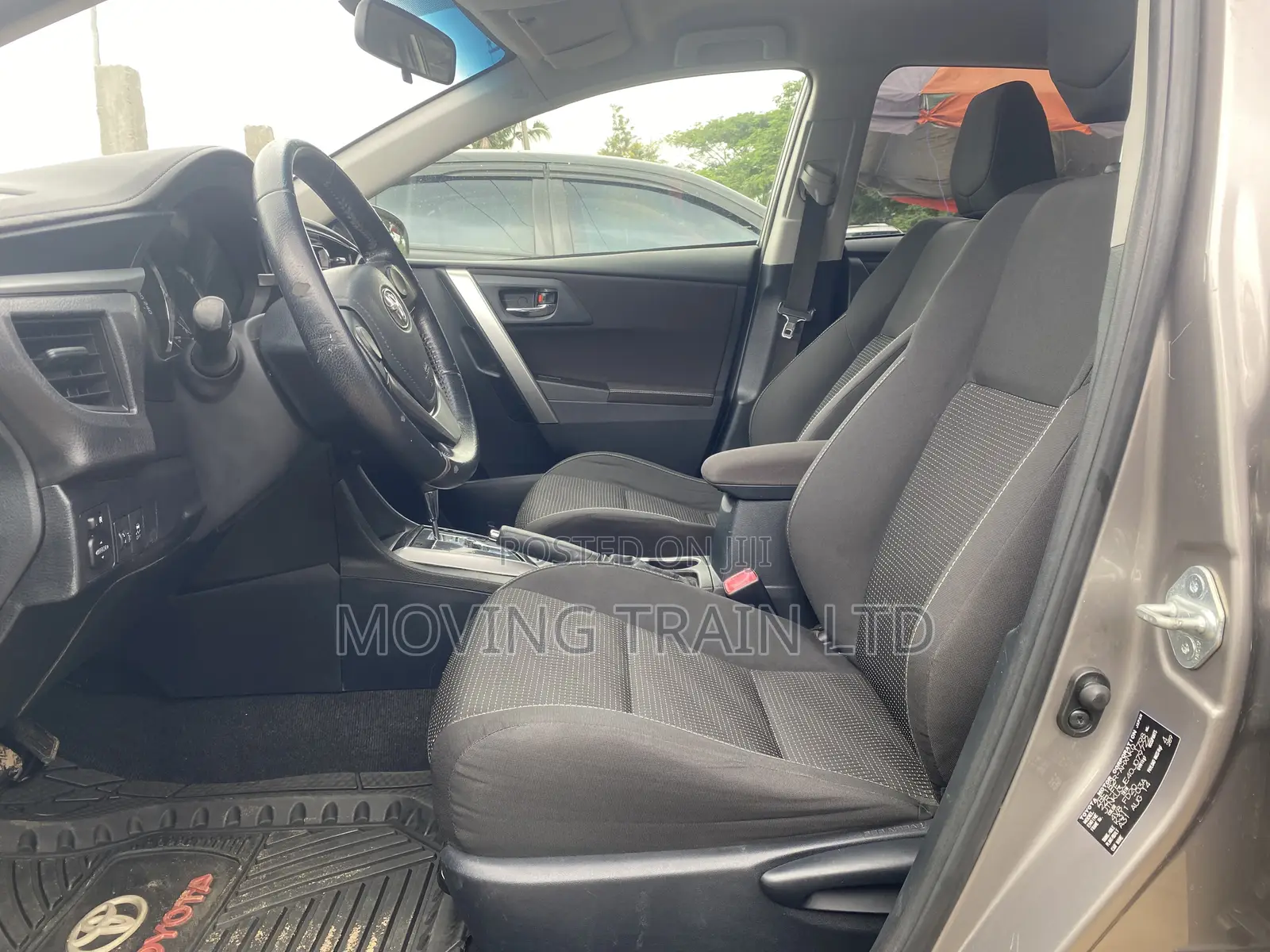 Toyota Corolla 2015 Maroon