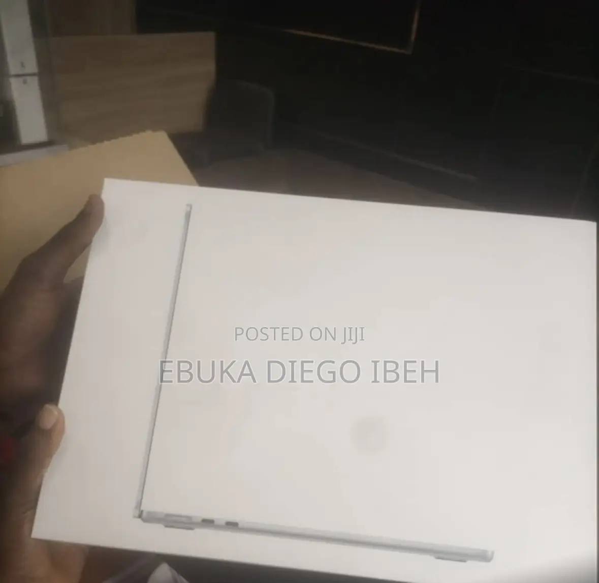 New Laptop Apple MacBook Air 2025 M4 13-inch 16GB SSD 512GB