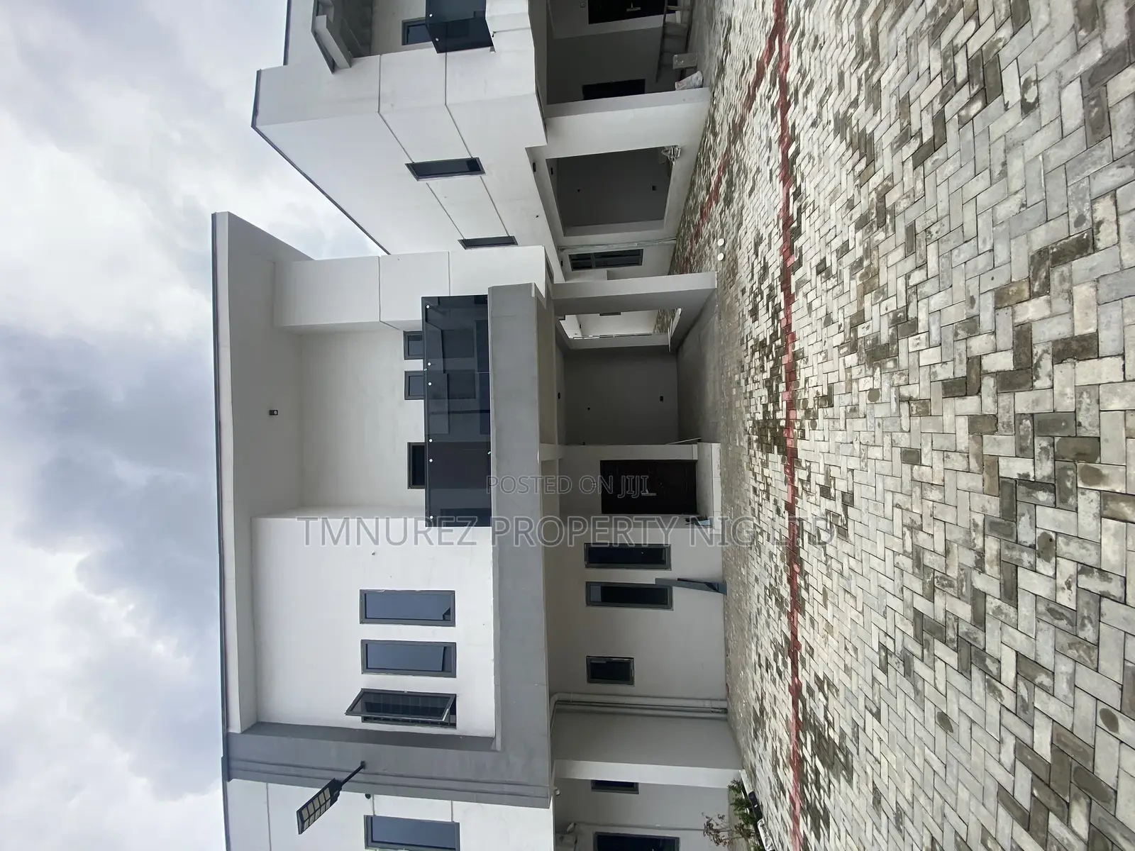 4bdrm Duplex in Ajah, Off Lekki-Epe Expressway for rent