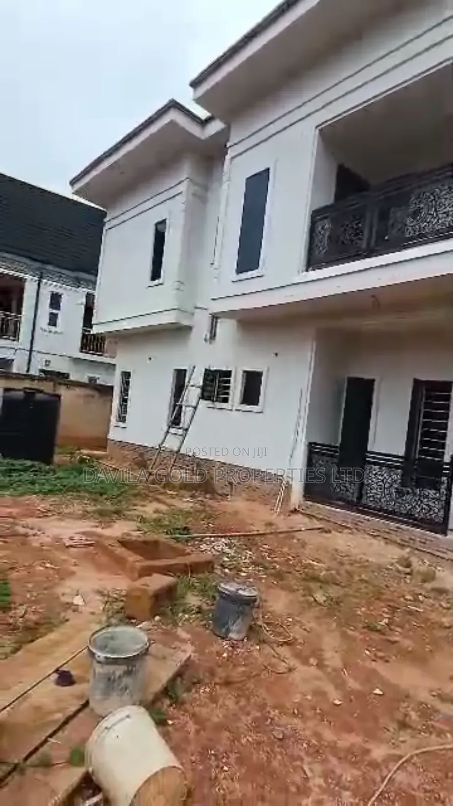 12bdrm Block of Flats in Benin City for sale