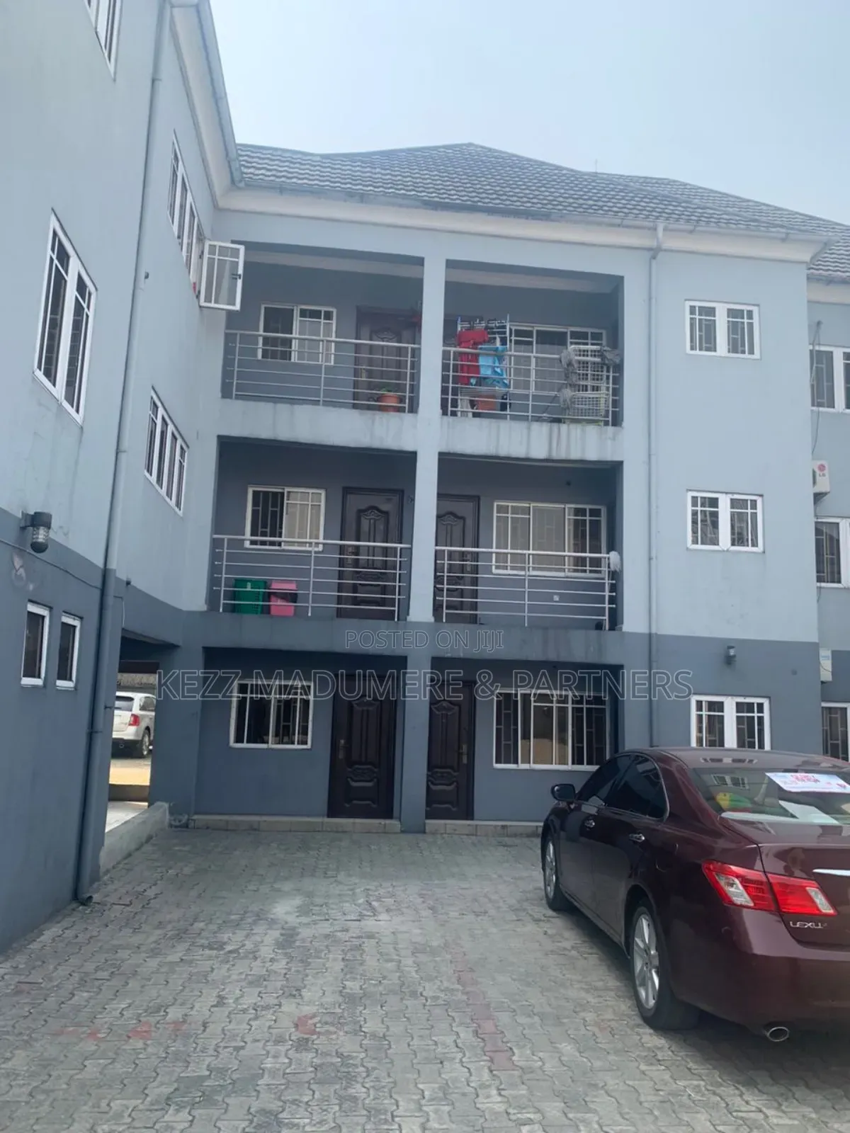 6bdrm Block of Flats in Inside An Estate, Port-Harcourt for sale